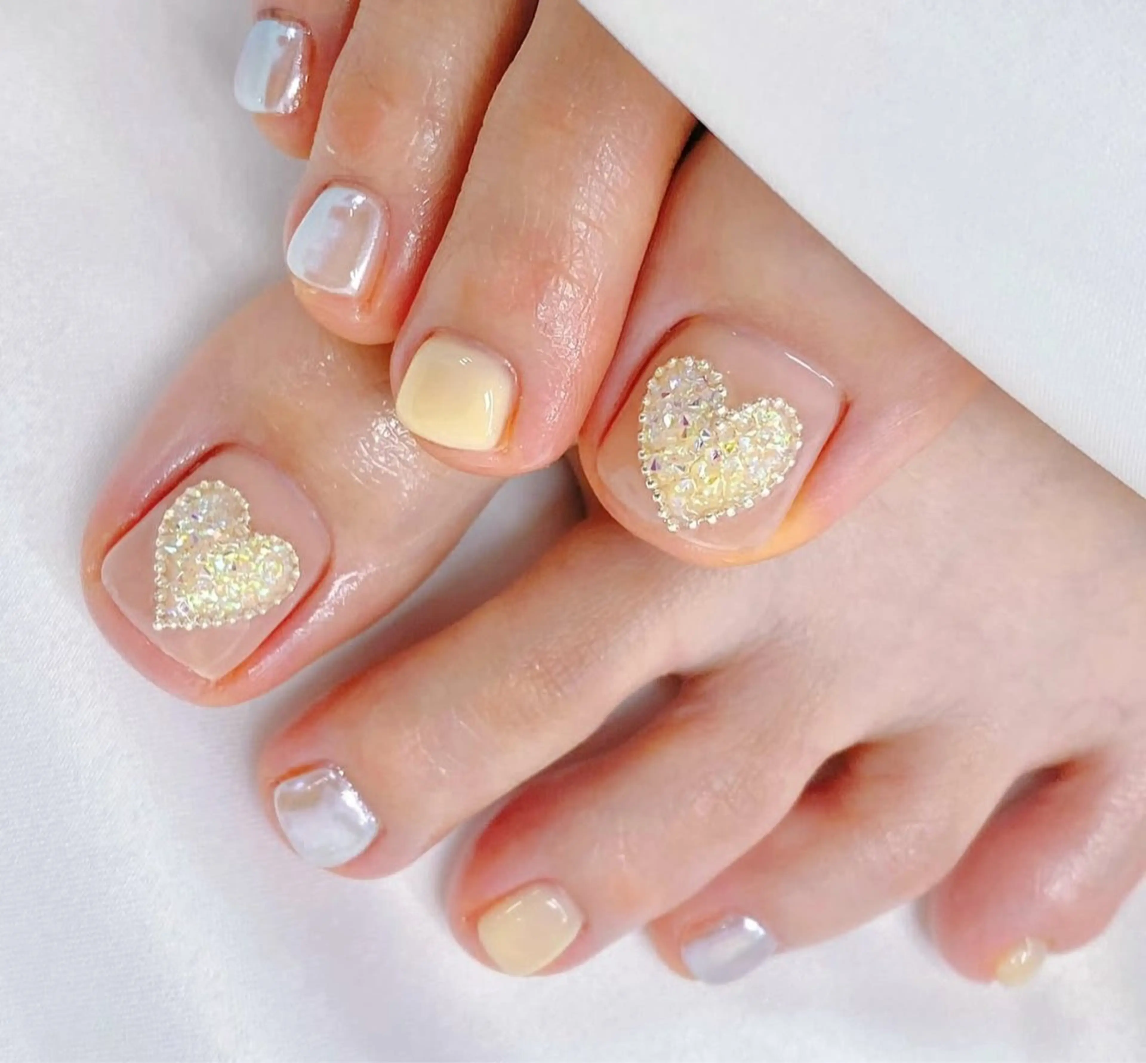 人気No.1♪ちゅるんフットネイルコース💎フィルイン対応＆丁寧ケア付き◎自爪にやさしいパラジェル使用でモチ抜群！の写真