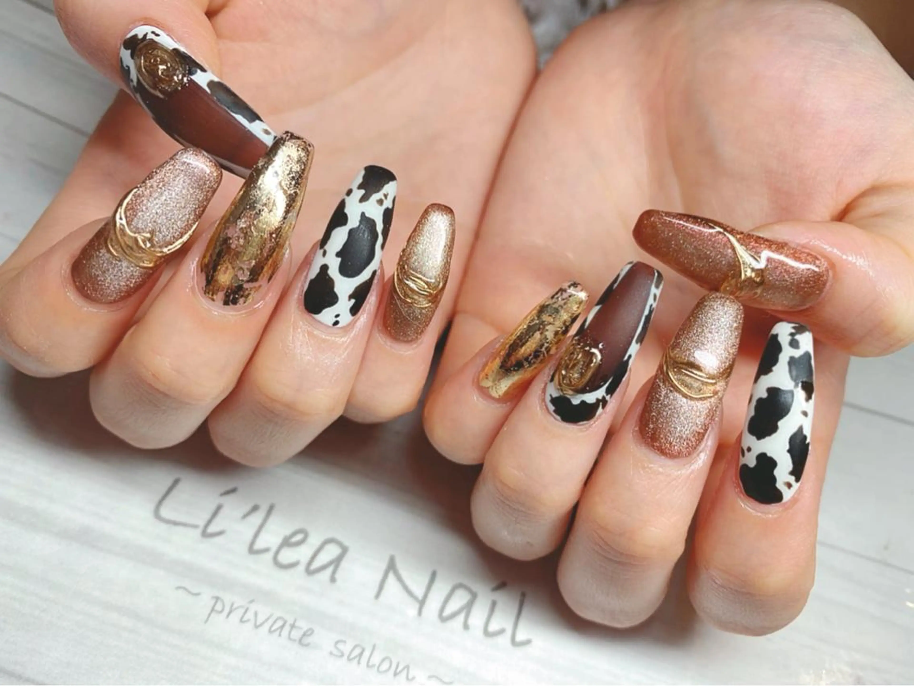 ネイル Li'leaNail AINAのネイルデザイン