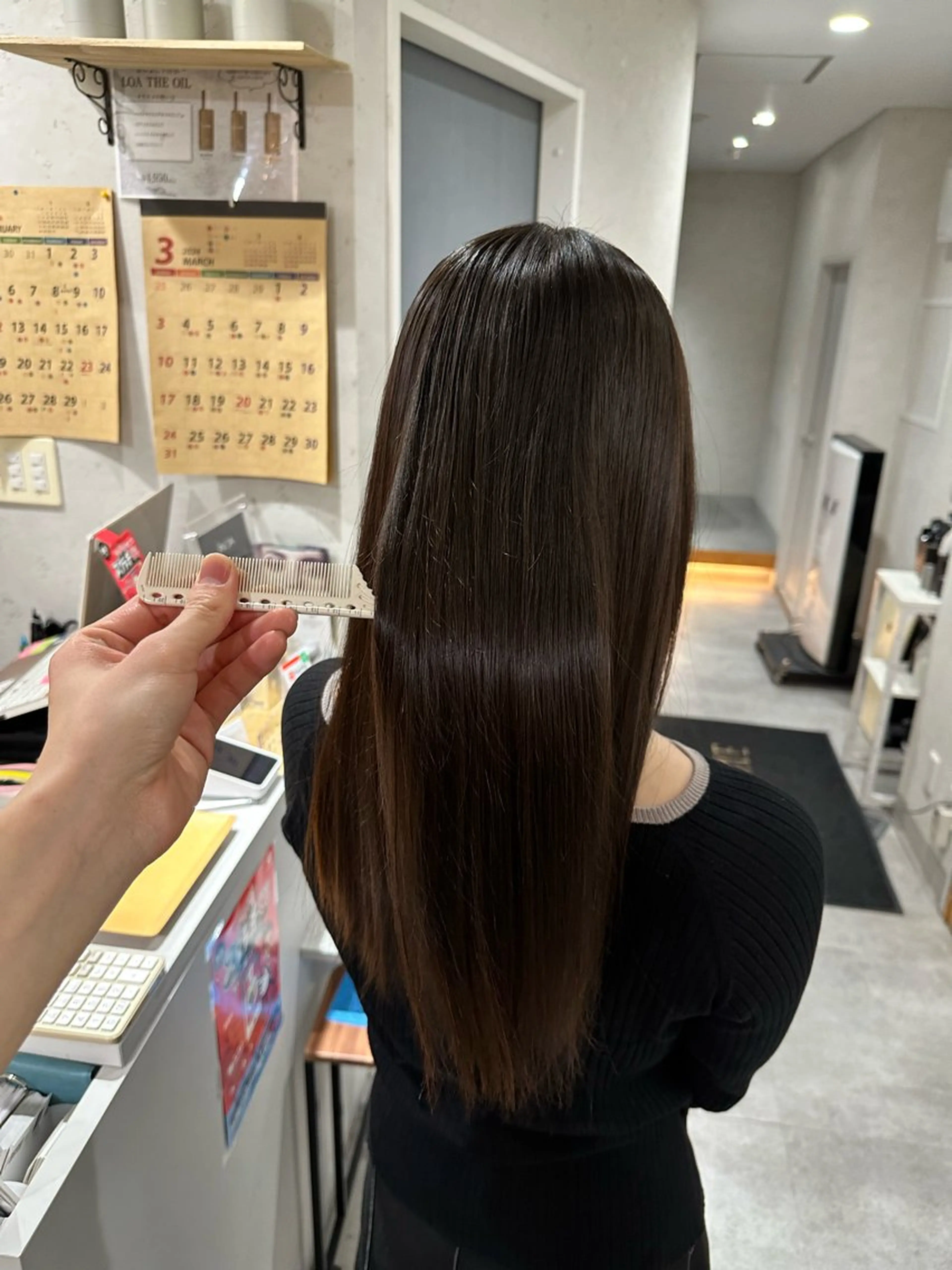 【12月限定クーポン】　カット➕メテオ縮毛矯正➕メテオトリートメントの写真