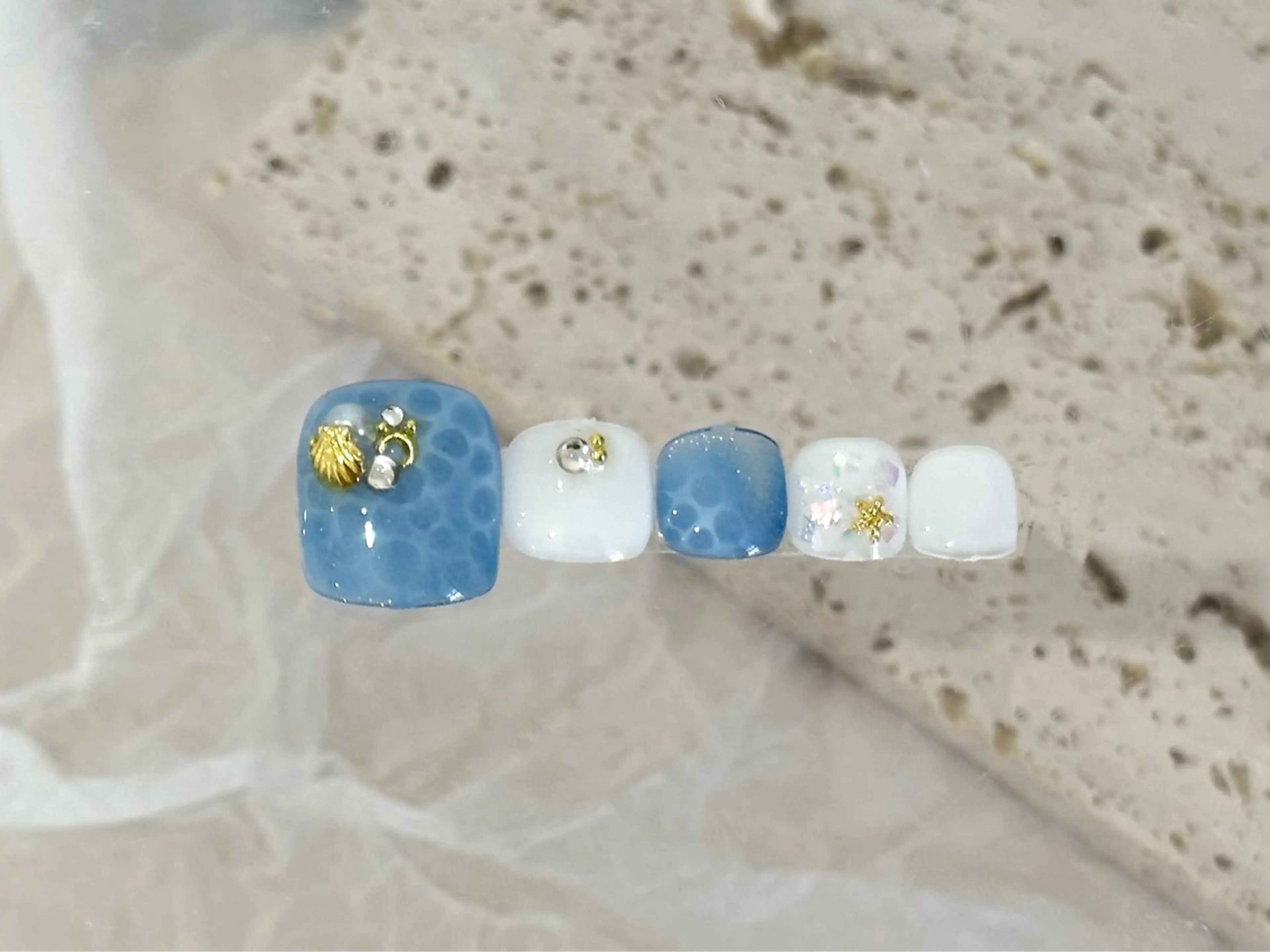 ネイル M+  Beauty Salonのネイルデザイン