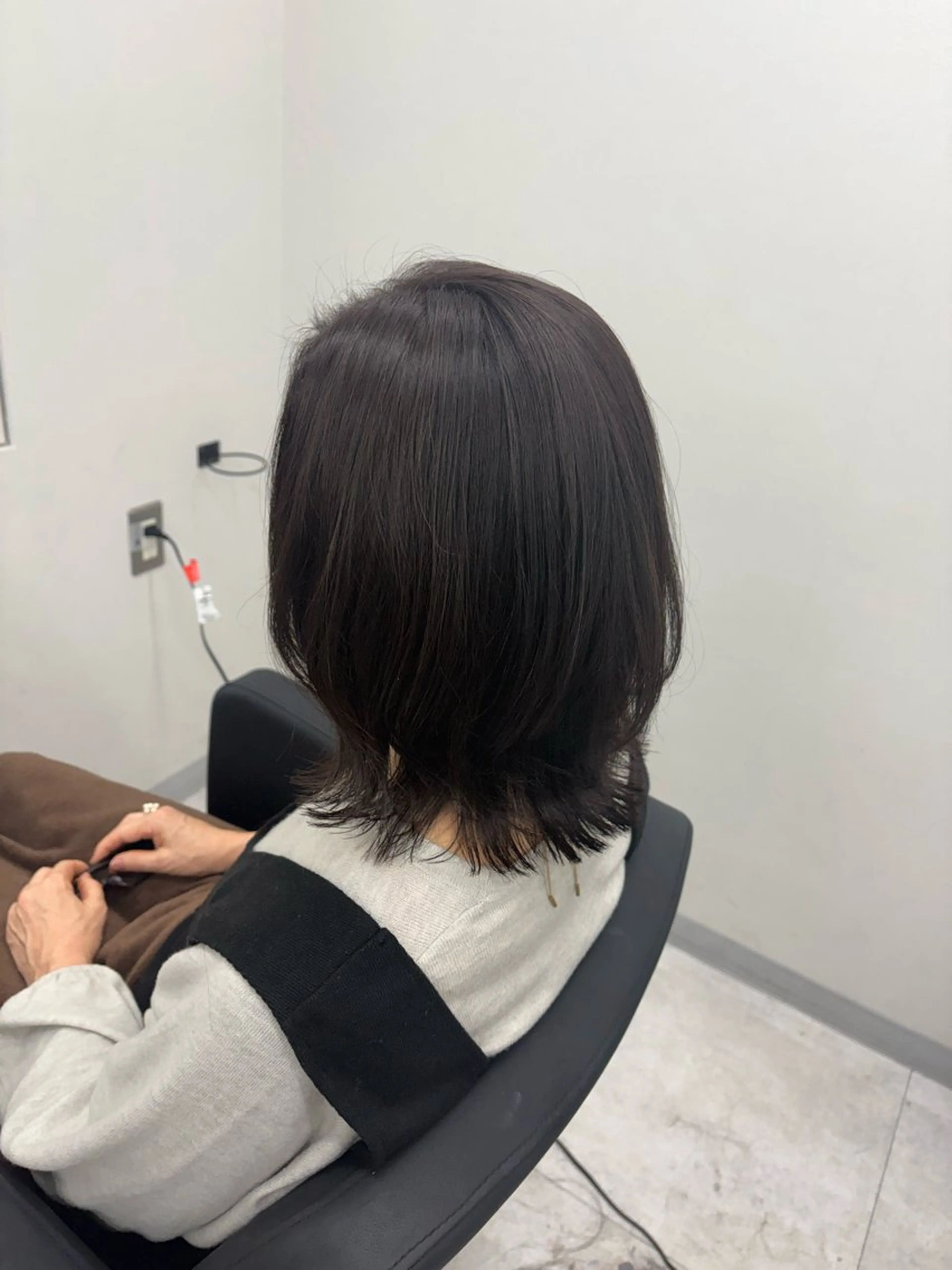 ミディアム 瀬山 杏奈のヘアスタイル