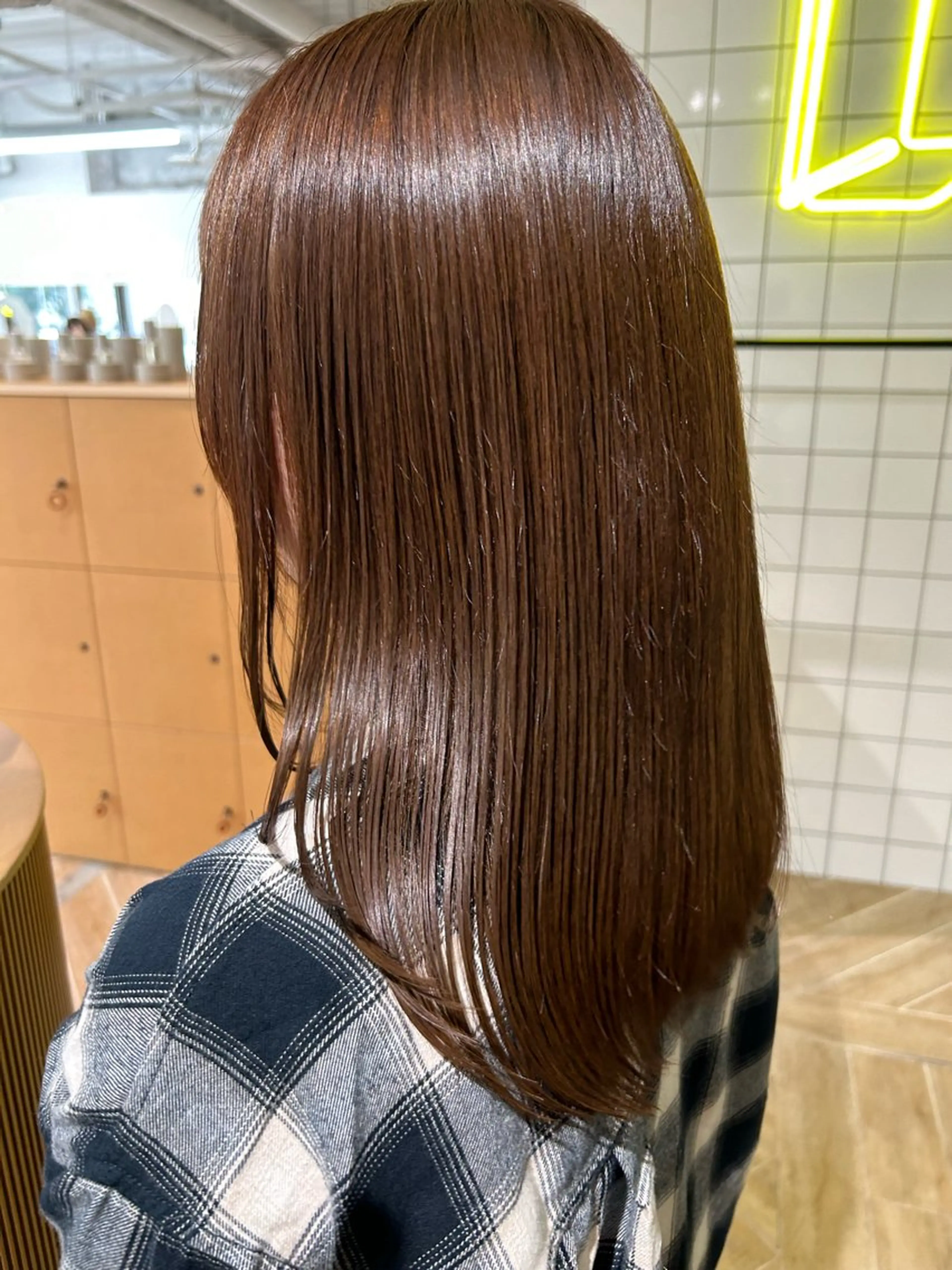 ミディアム カラー ヘアカラー トリートメント ベージュ/ダブルカラ ー/新潟駅/青柳萌果のヘアスタイル