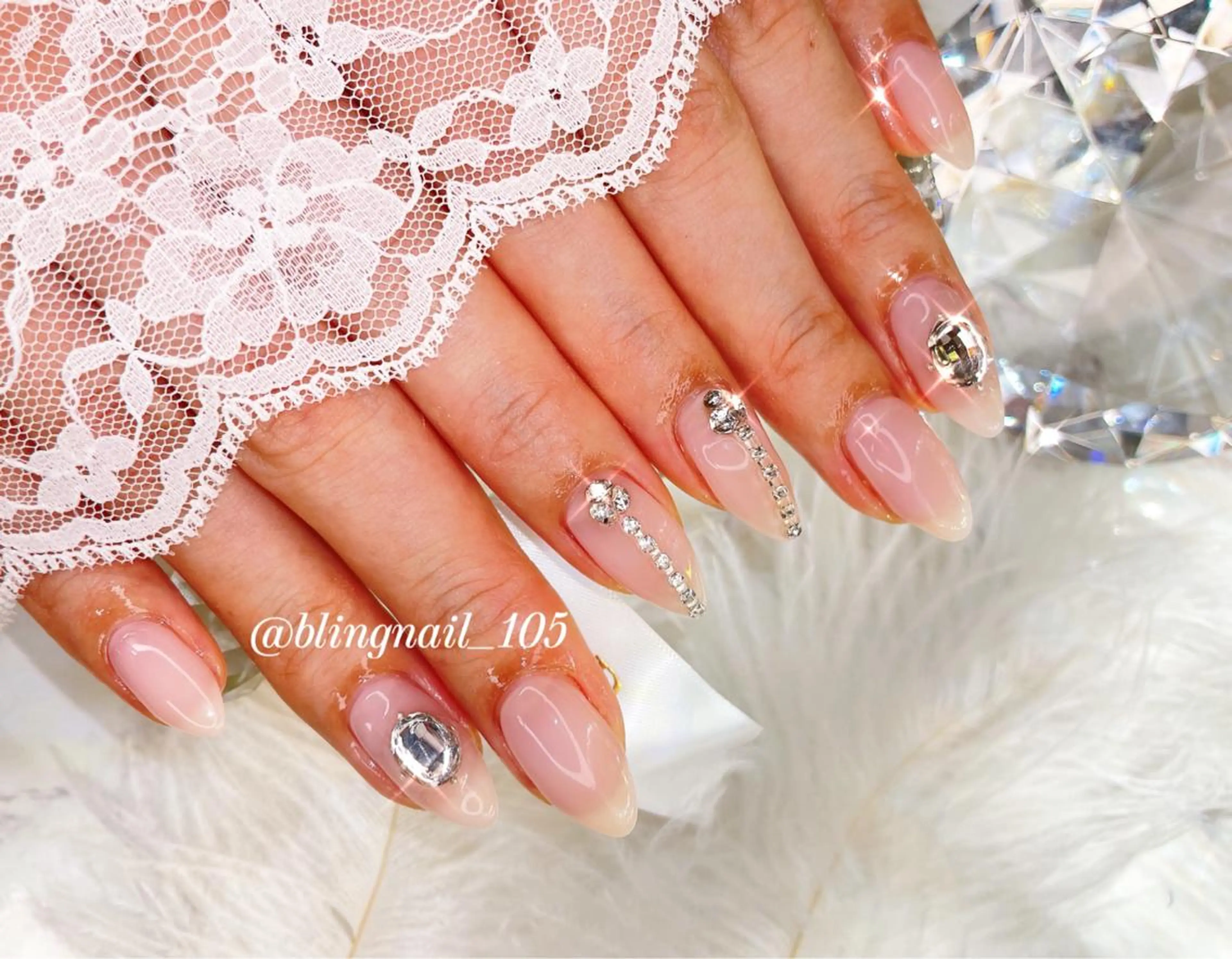 ネイル 23時まで❤︎韓国、 ワンホンネイルのネイルデザイン