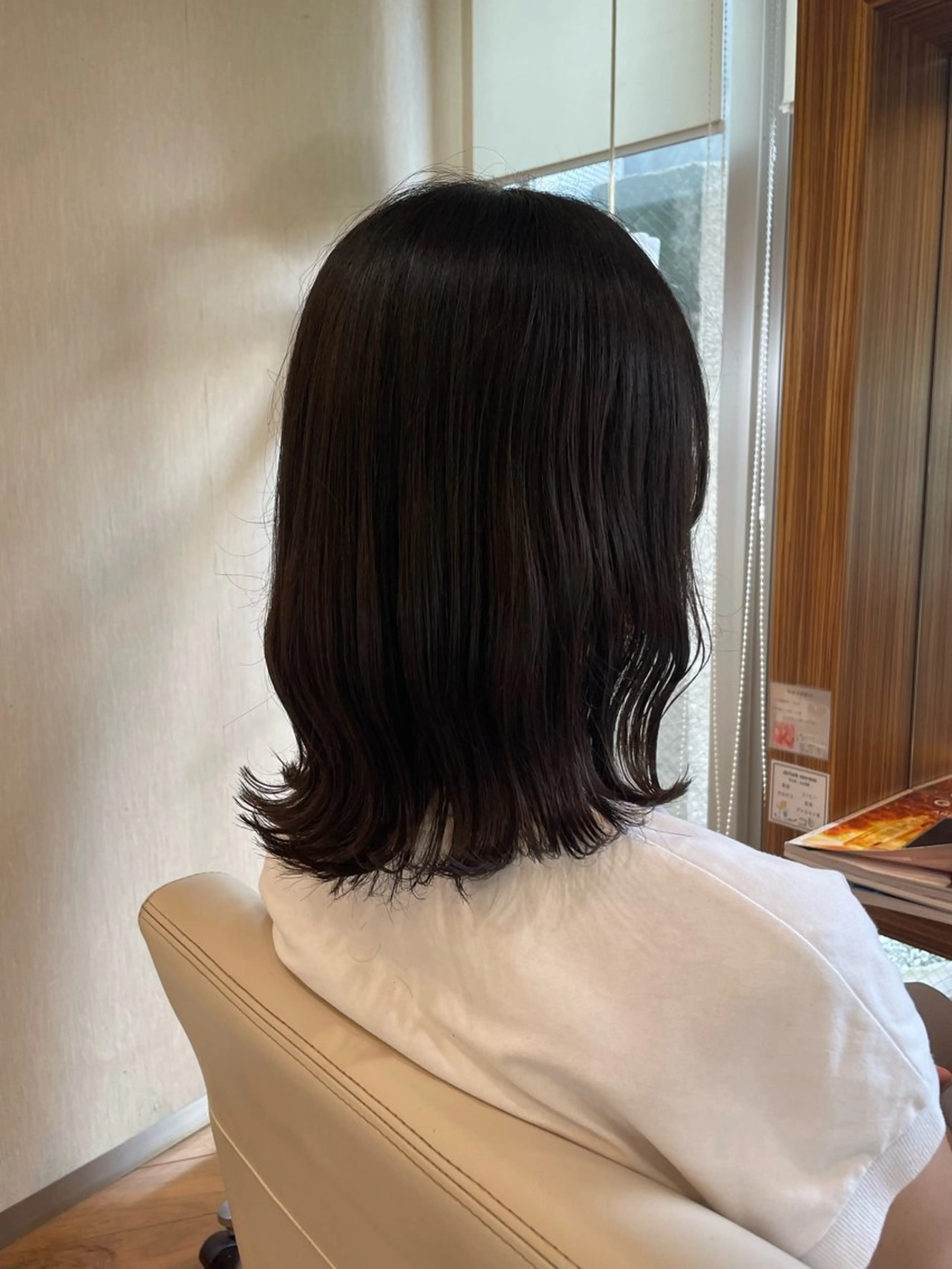 ミディアム 本多 美羽のヘアスタイル