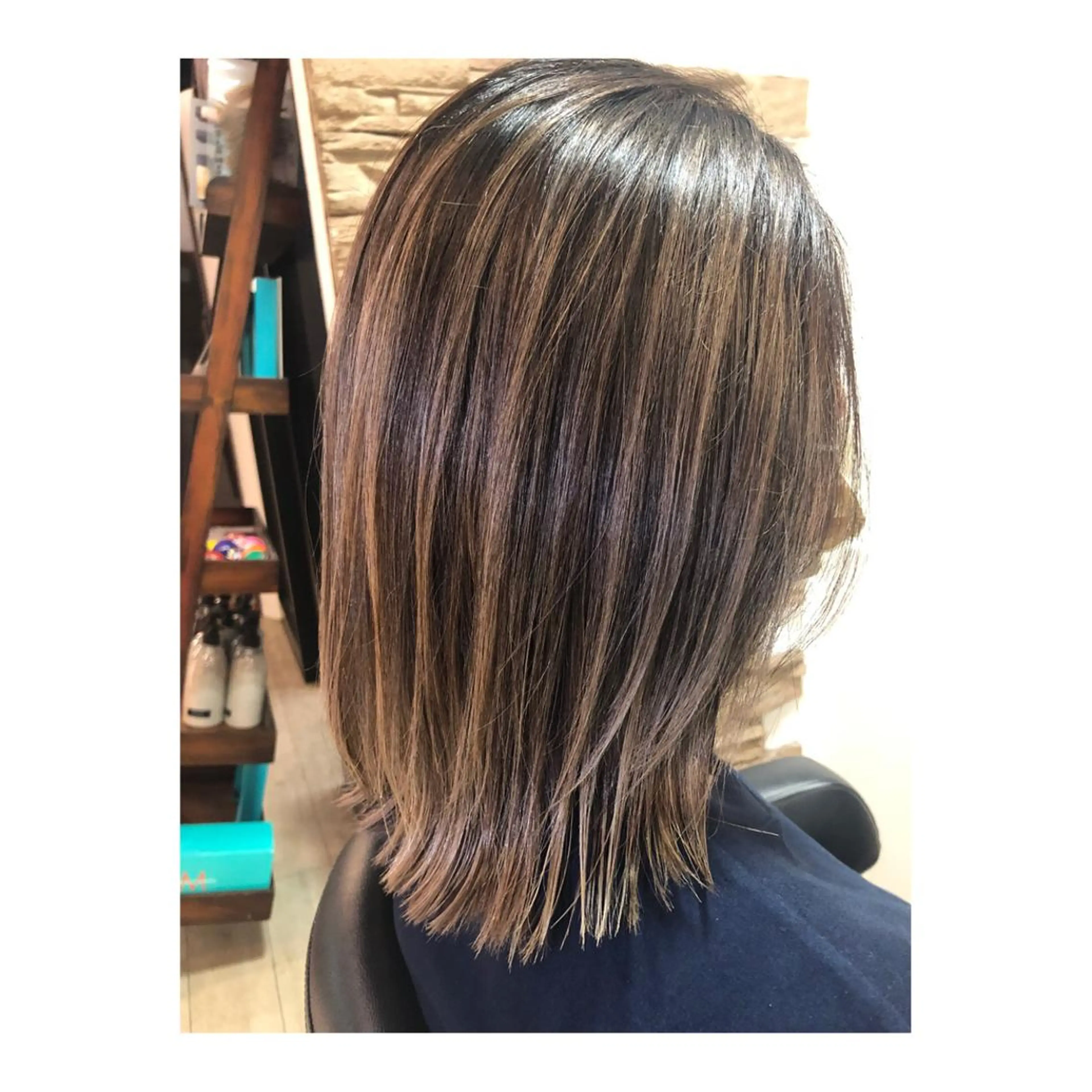 ミディアム カラー バレイヤージュ レイヤーカット カット ヘアカラー トリートメント メンズパーマ 次元のヘアスタイル