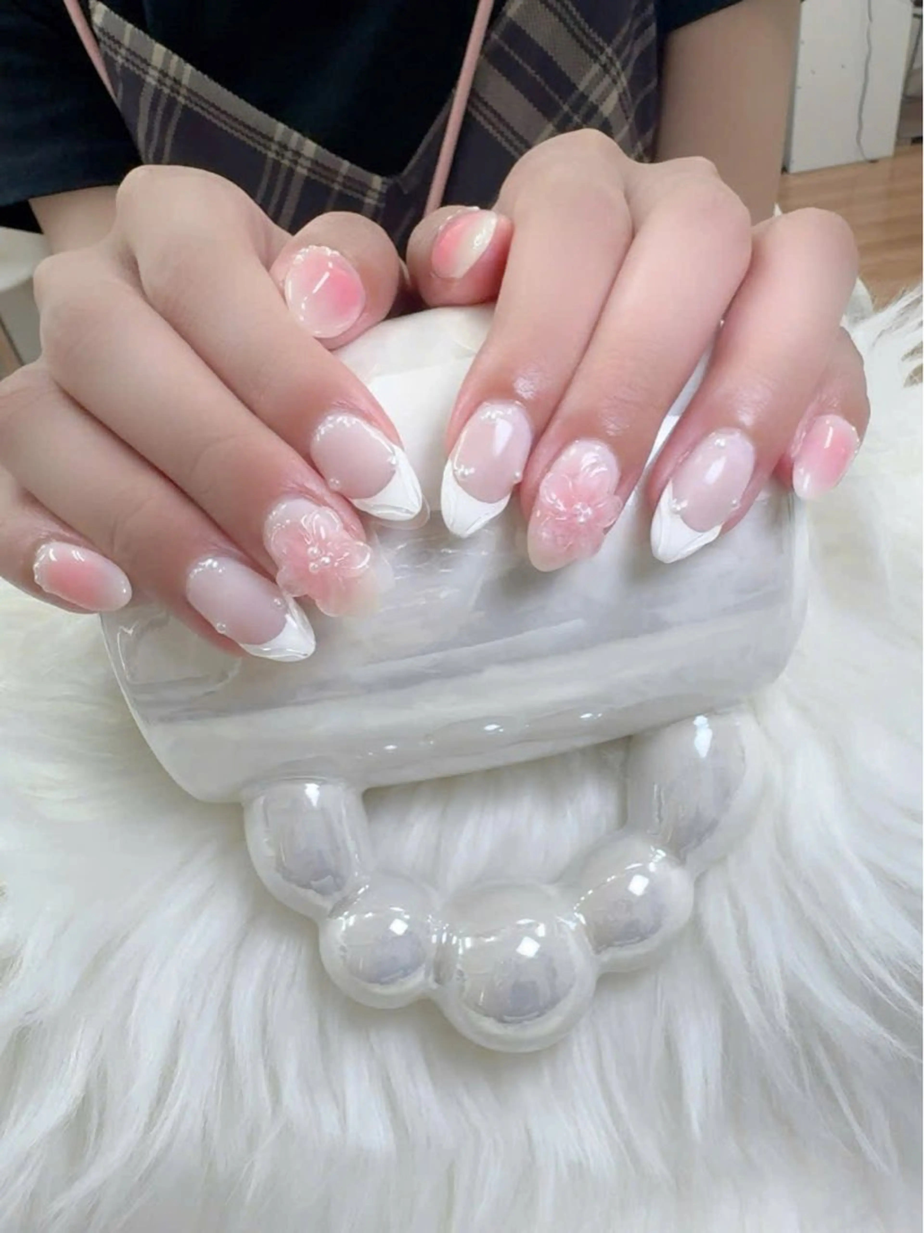 ネイル フットネイル フレンチネイル 韓国ネイル マグネットネイル ニュアンスネイル ハンドネイル ハンドケア Hara Nail 【パラジェル使用】のネイルデザイン