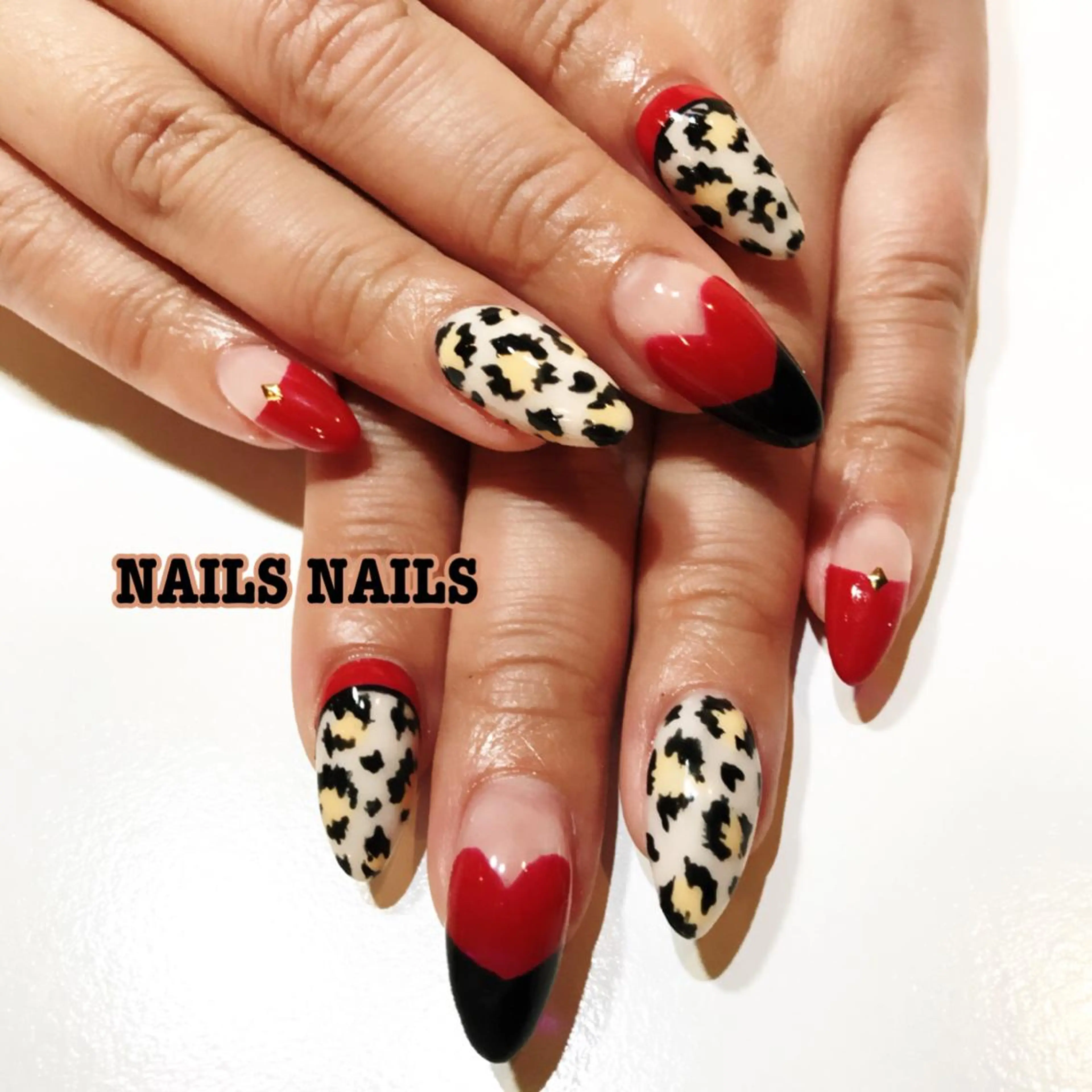 ネイル アニマル柄 アートネイル フレンチネイル ハート スカルプネイル NAILSNAILS ERIKAのネイルデザイン