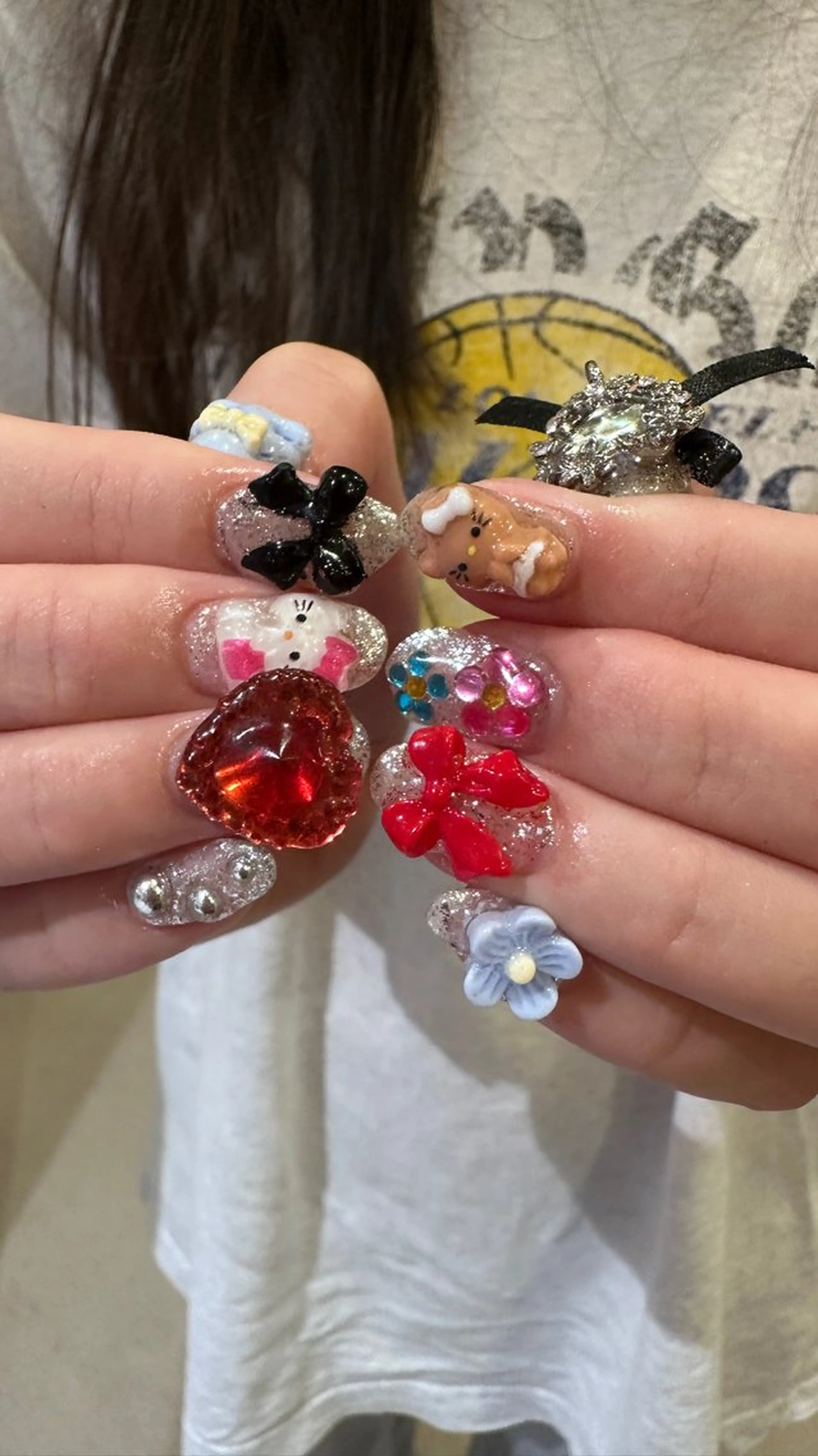 ネイル ハンドネイル 👽個性派ネイル🎀 komachiのヘアスタイル