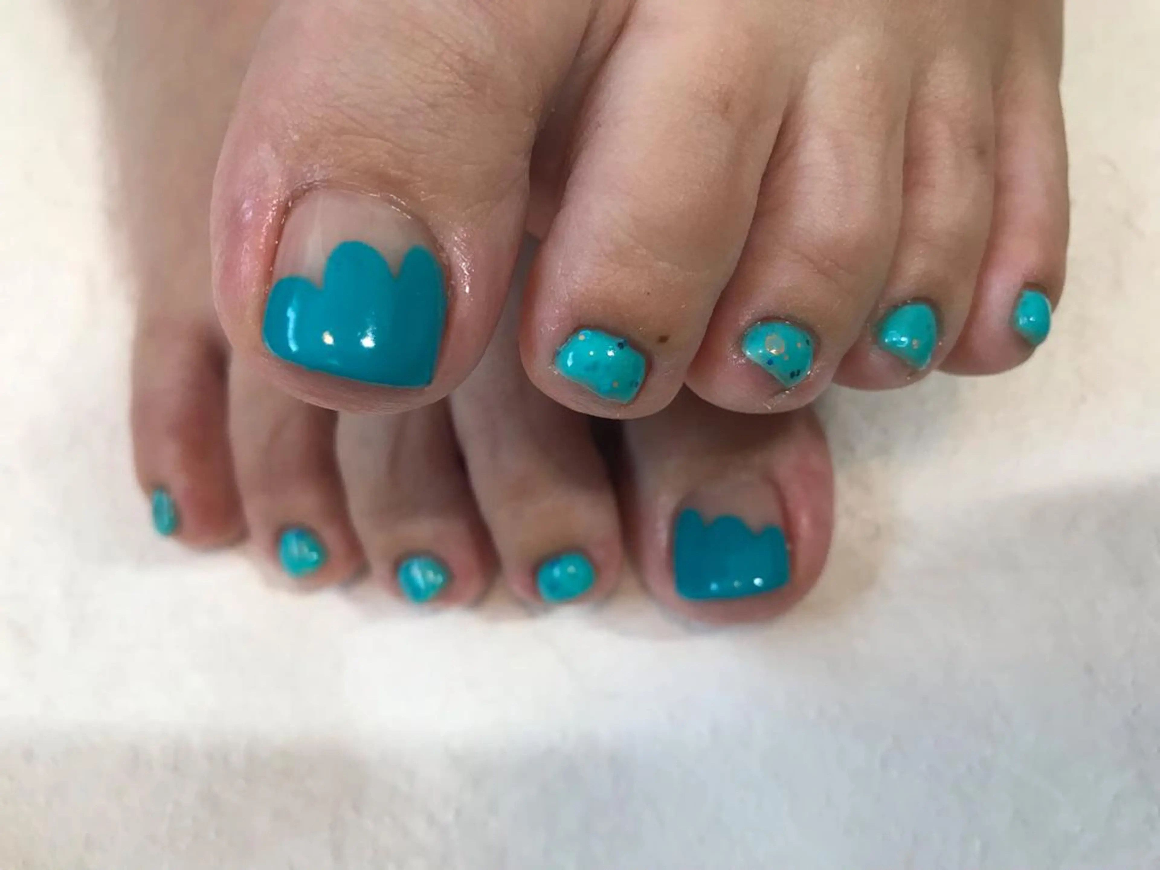 フットフレンチ、カラグラ、ホロの写真