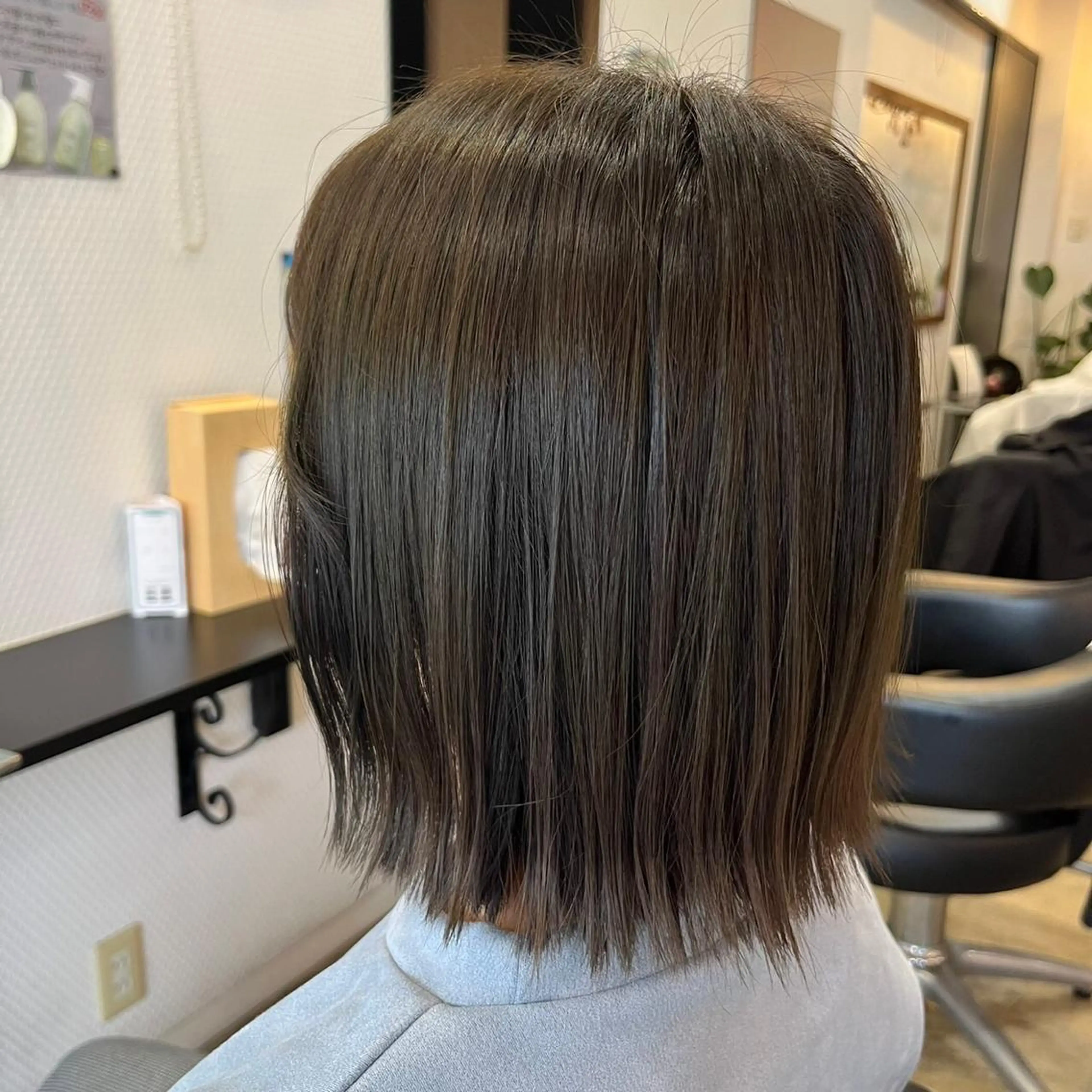 透明感たっぷりオリーブ系カラー限定+トリートメント　💚(ブリーチ不可)¥4400​〜​の写真