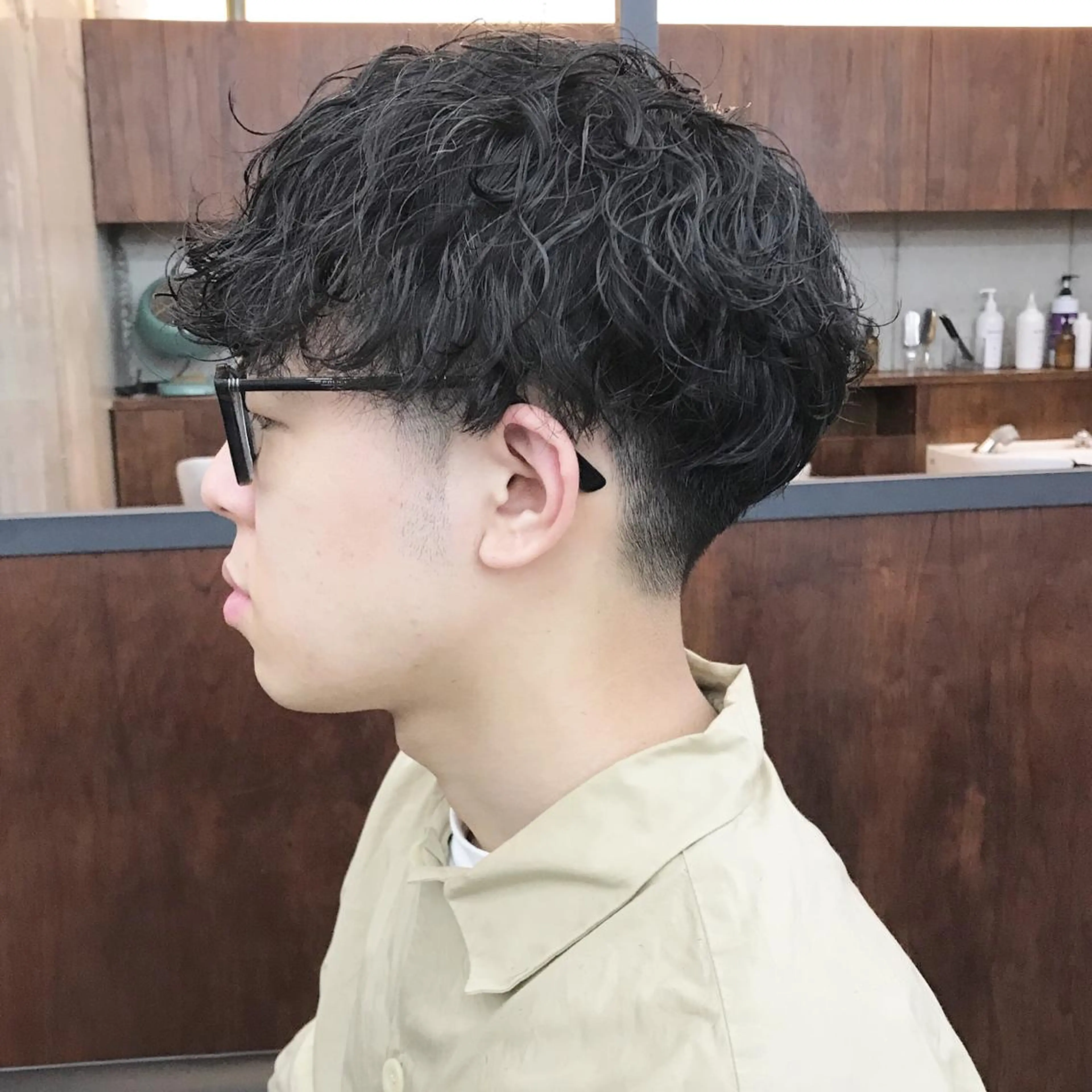 ショート パーマ メンズ メンズパーマ 波巻きパーマ ショートヘア カット パーマ ✂︎ウルフ・ショート ✂︎MIKUNIのヘアスタイル