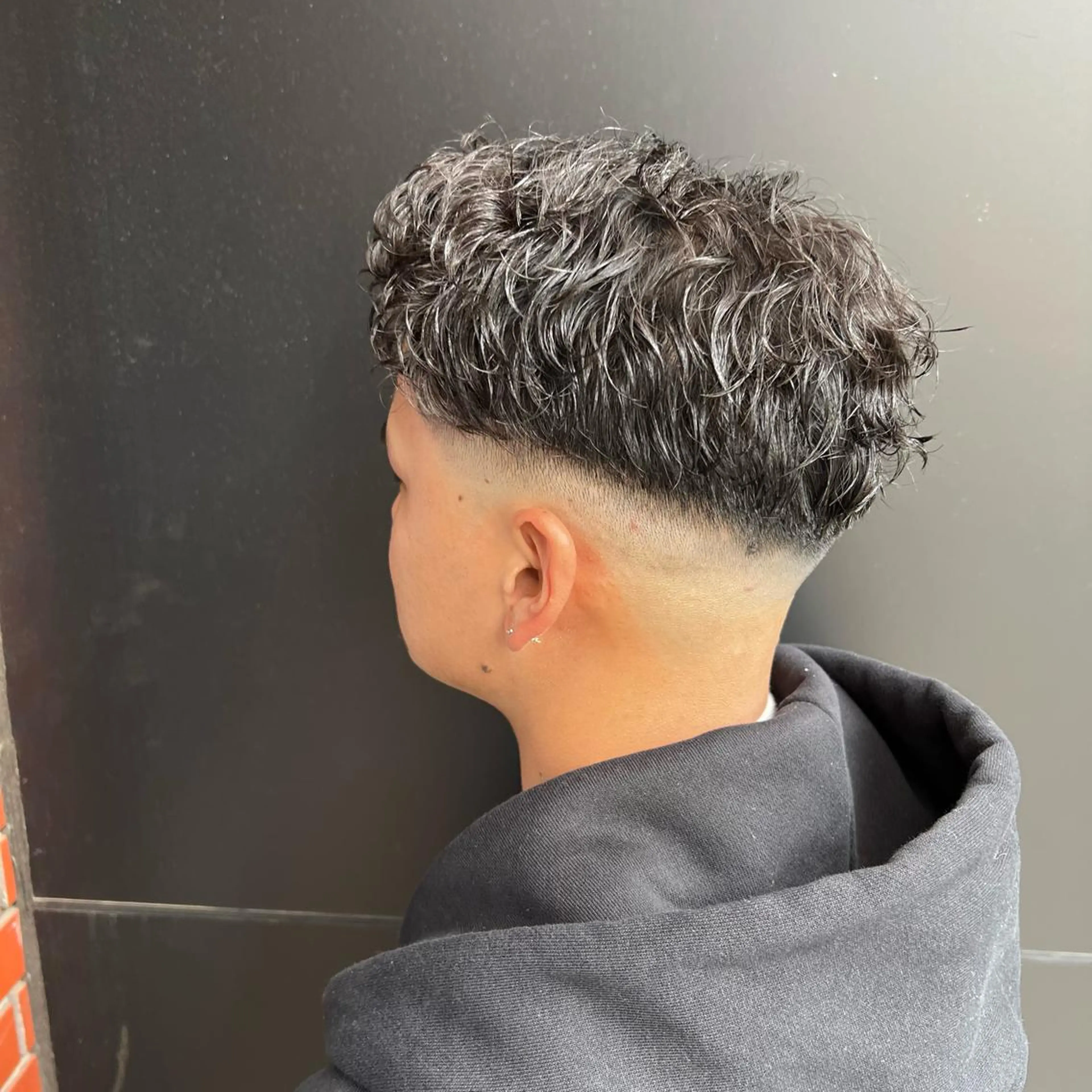 ショート パーマ 豊崎 佑輔のヘアスタイル