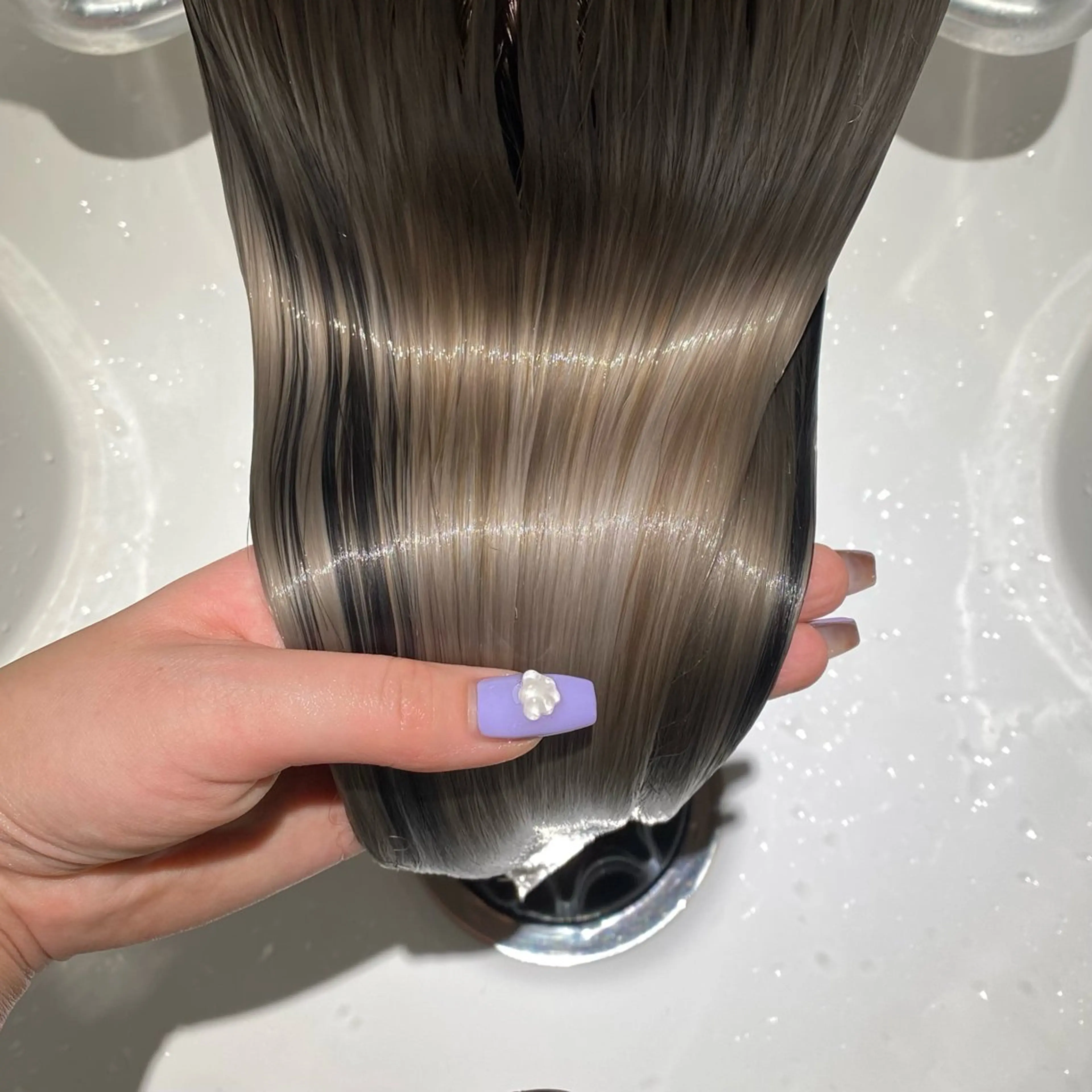 カラー AVANCE KAKOのヘアスタイル