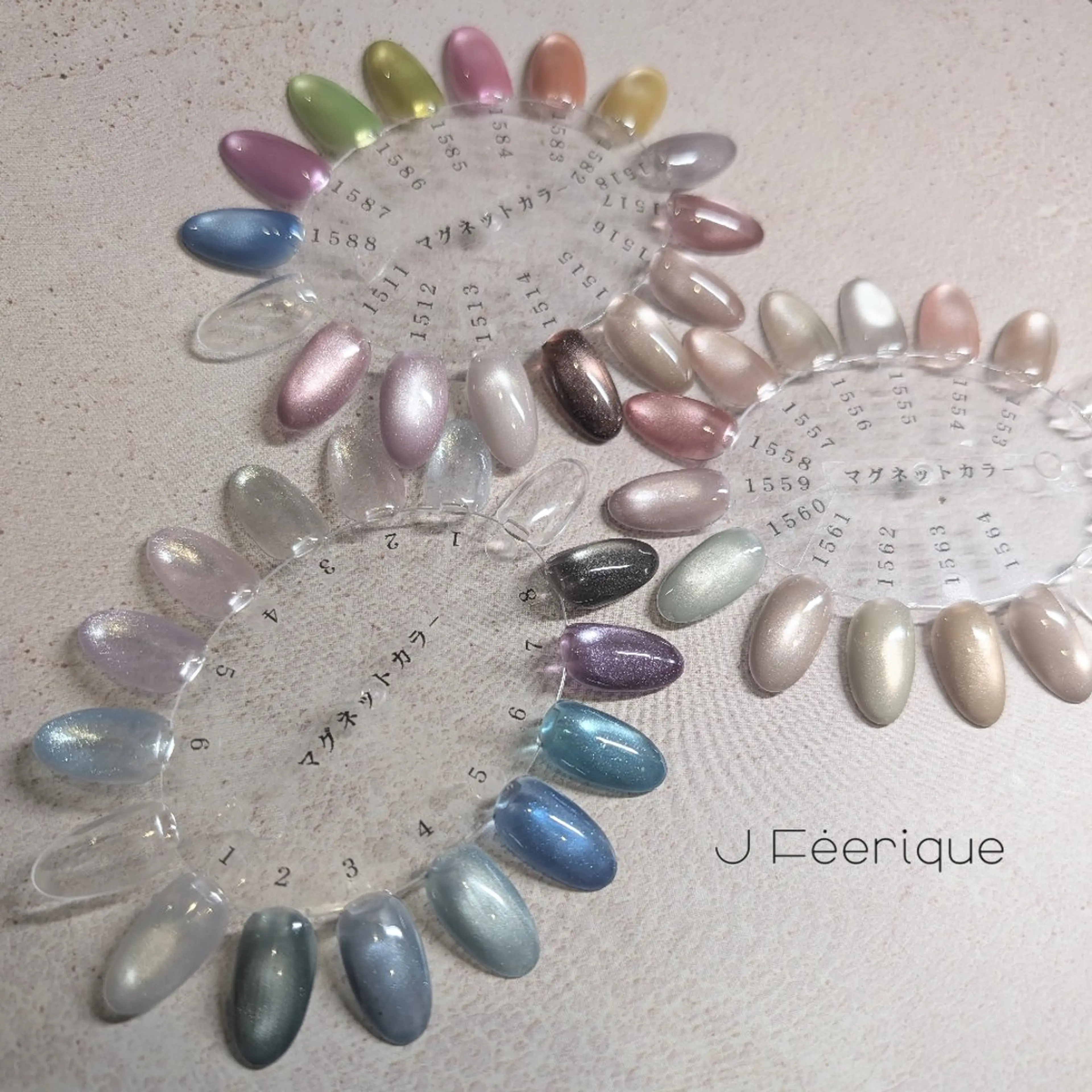 ネイル マグネットネイル ハンドネイル ハンドケア Eri　歴8年　/ 南森町ネイル💅のネイルデザイン