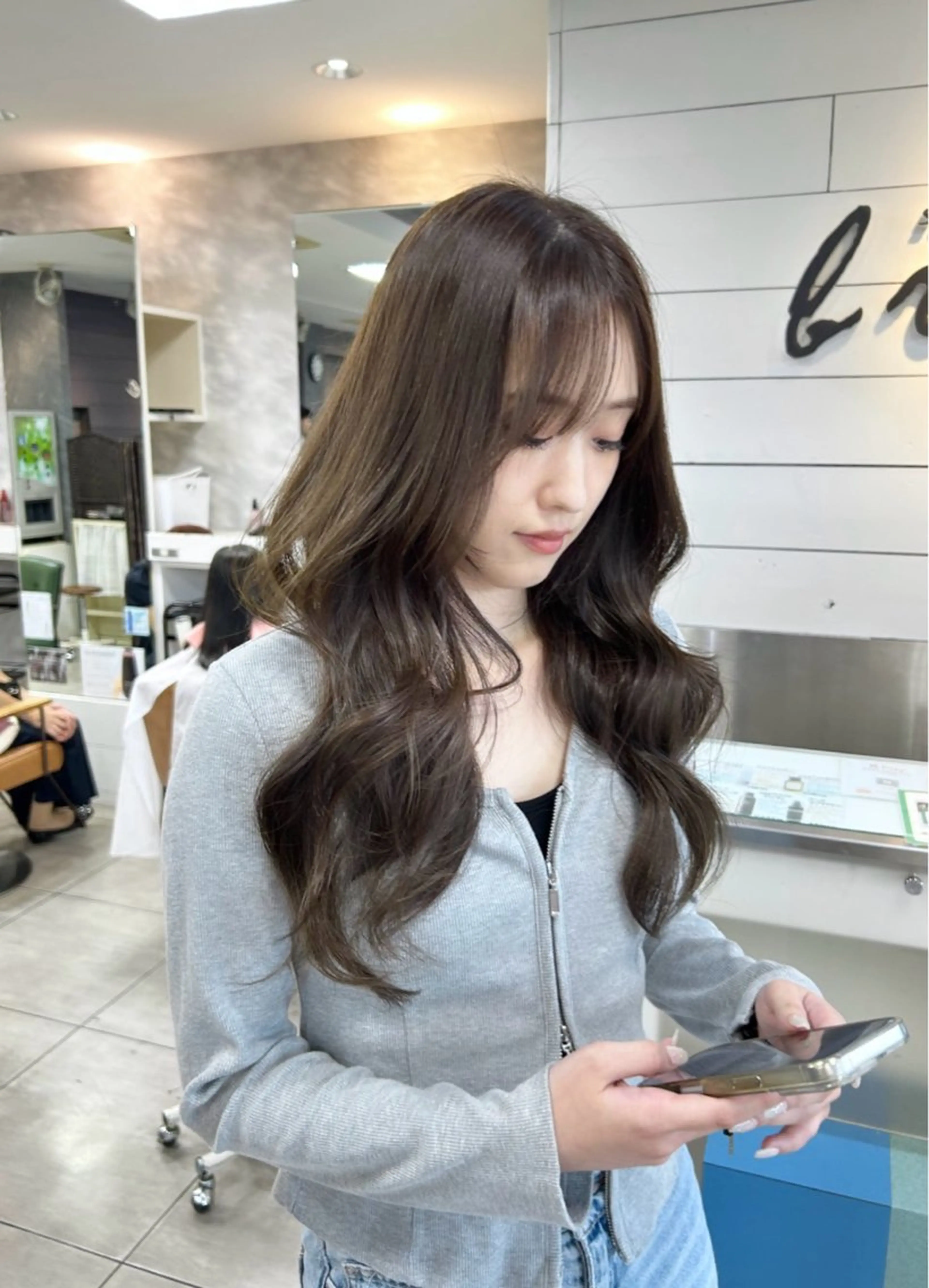 ロング ロング カット ヘアカラー 🫧艶髪カラー🫧 森本くるみのヘアスタイル