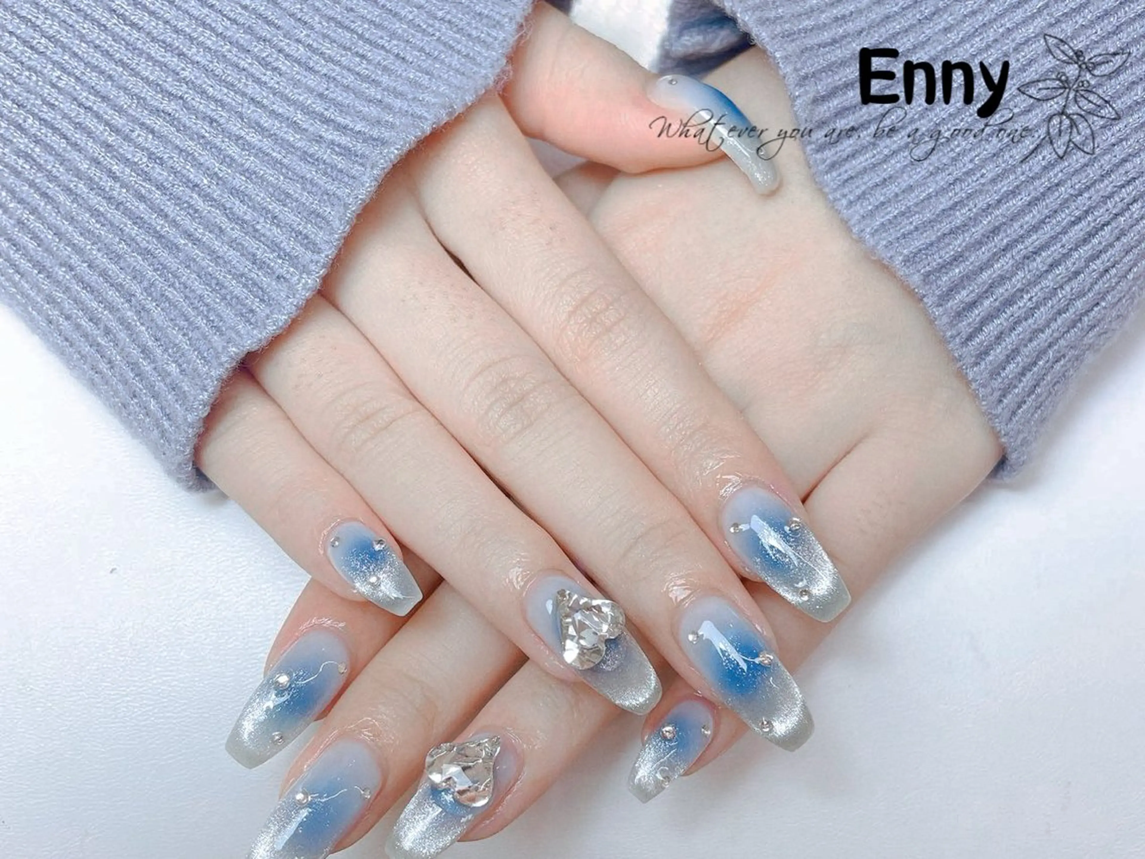 ネイル チークネイル フットネイル フレンチネイル ジェルネイル ガラスフレンチ Lily Ennyのネイルデザイン