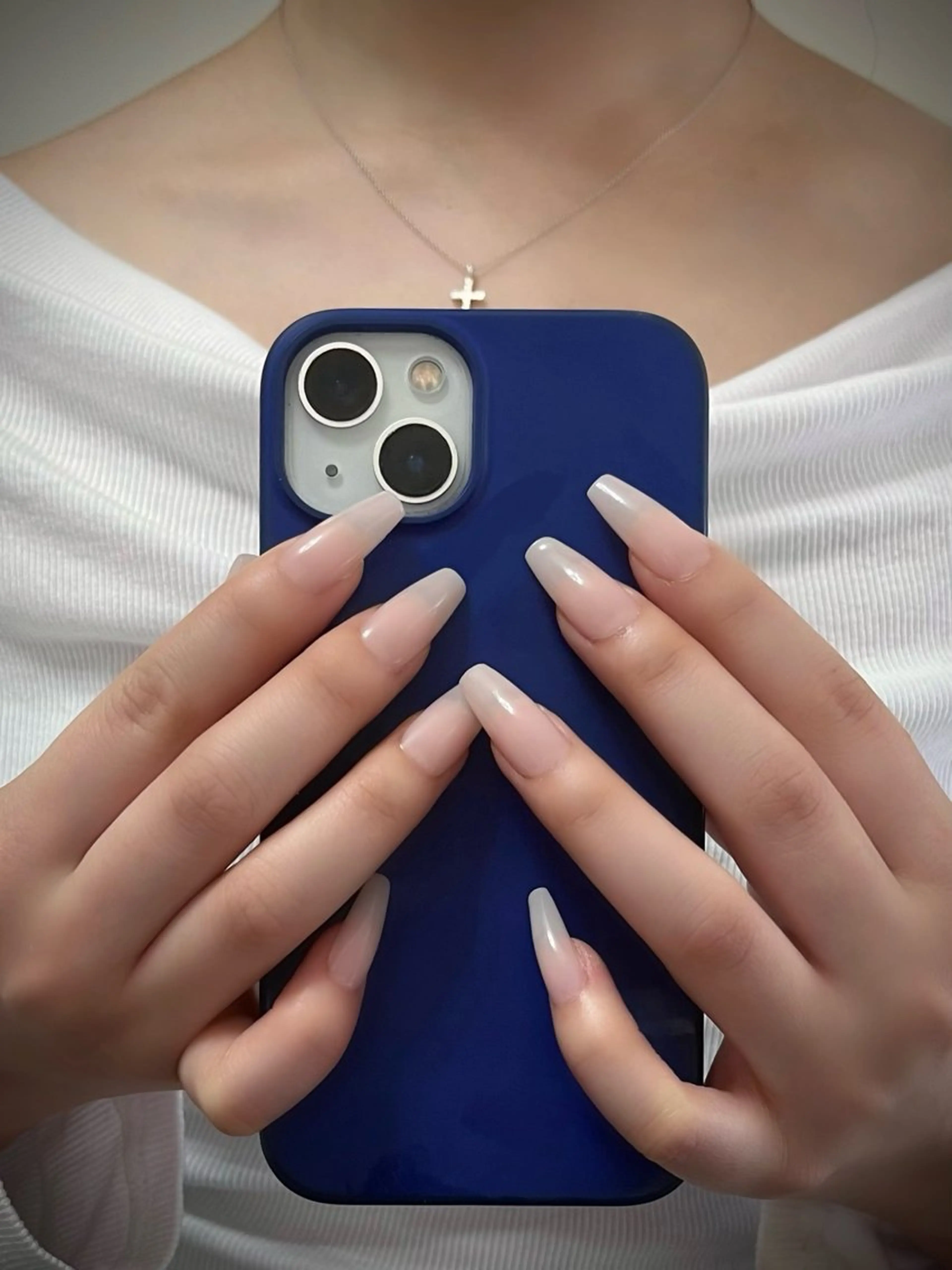 ネイル キラキラネイル マグネットネイル ワンカラーネイル スカルプネイル ワンホンネイル nine.🦋 YUKOのネイルデザイン