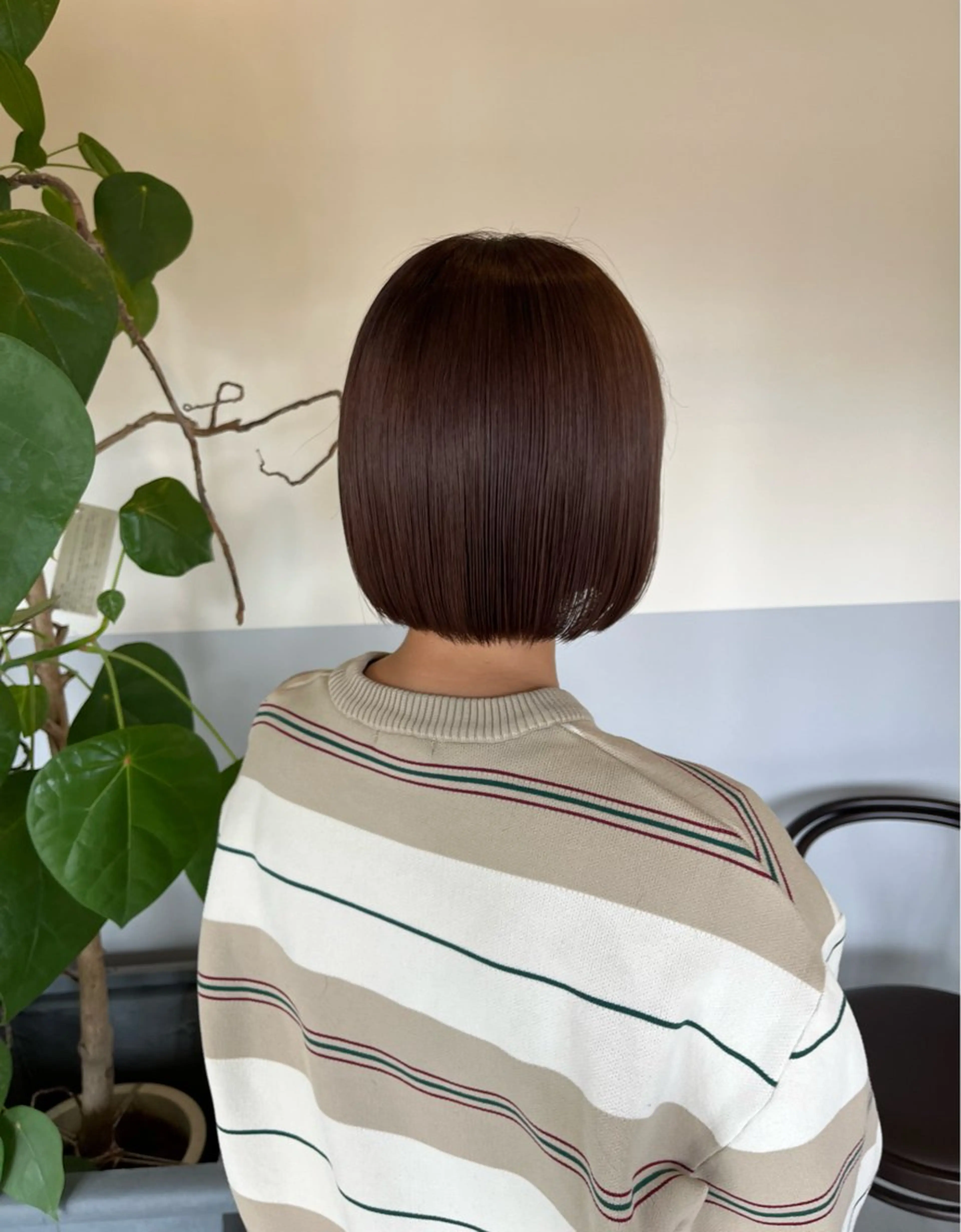 ショート ピンクブラウン 神谷 夏帆のヘアスタイル