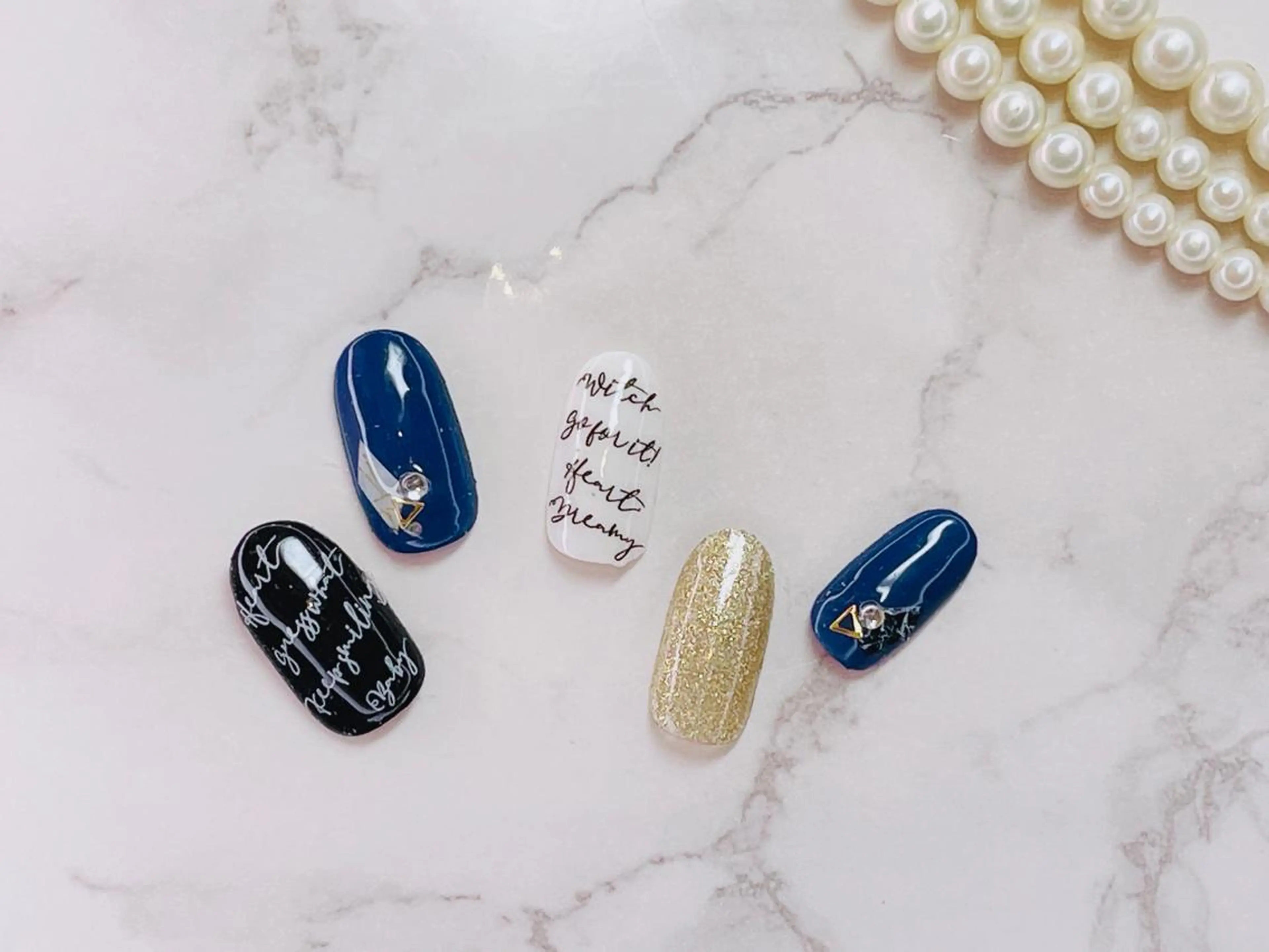 ネイル SINCERELY シンシアリー🌈のネイルデザイン