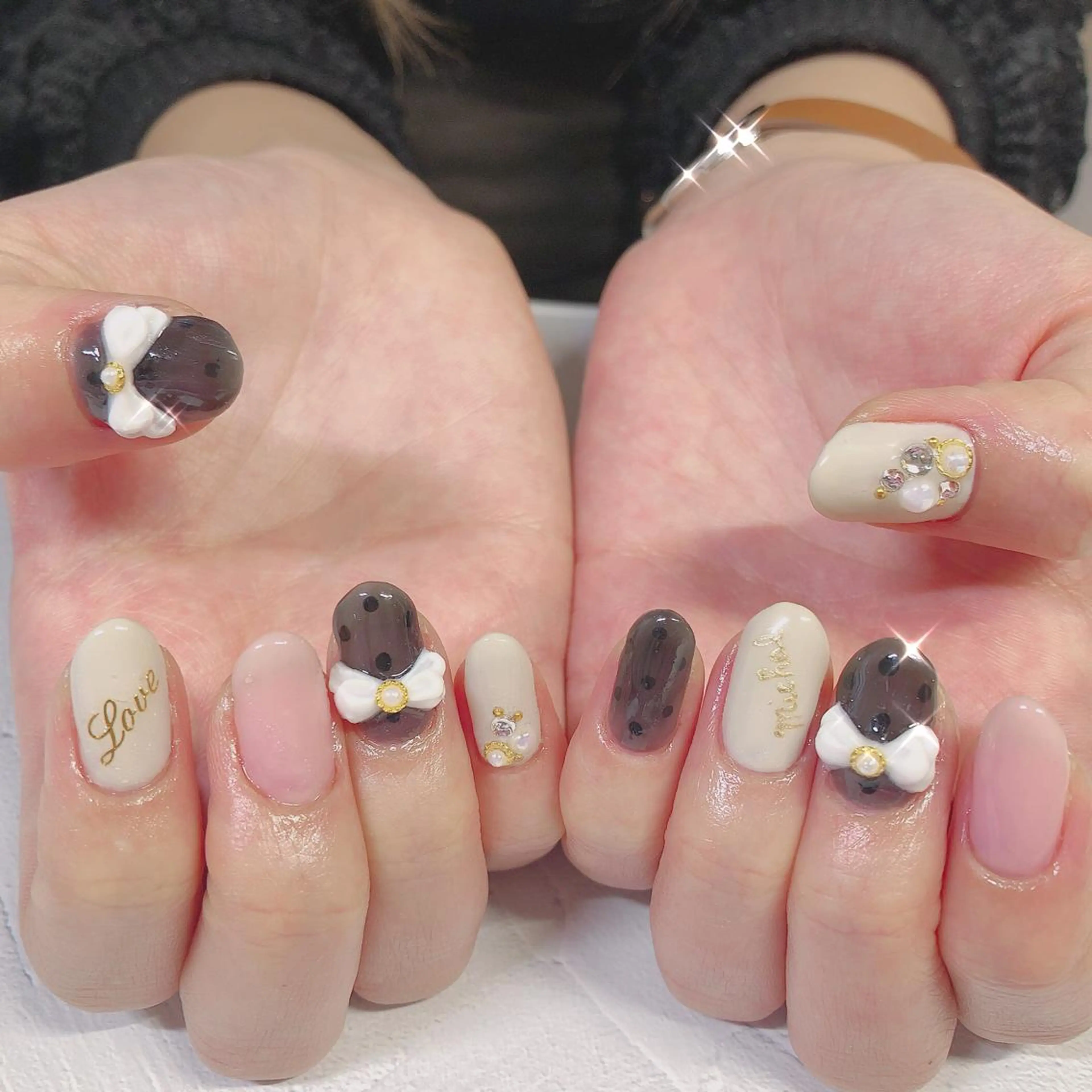 ネイル 持ち込み リボン 奥園 良恵のネイルデザイン