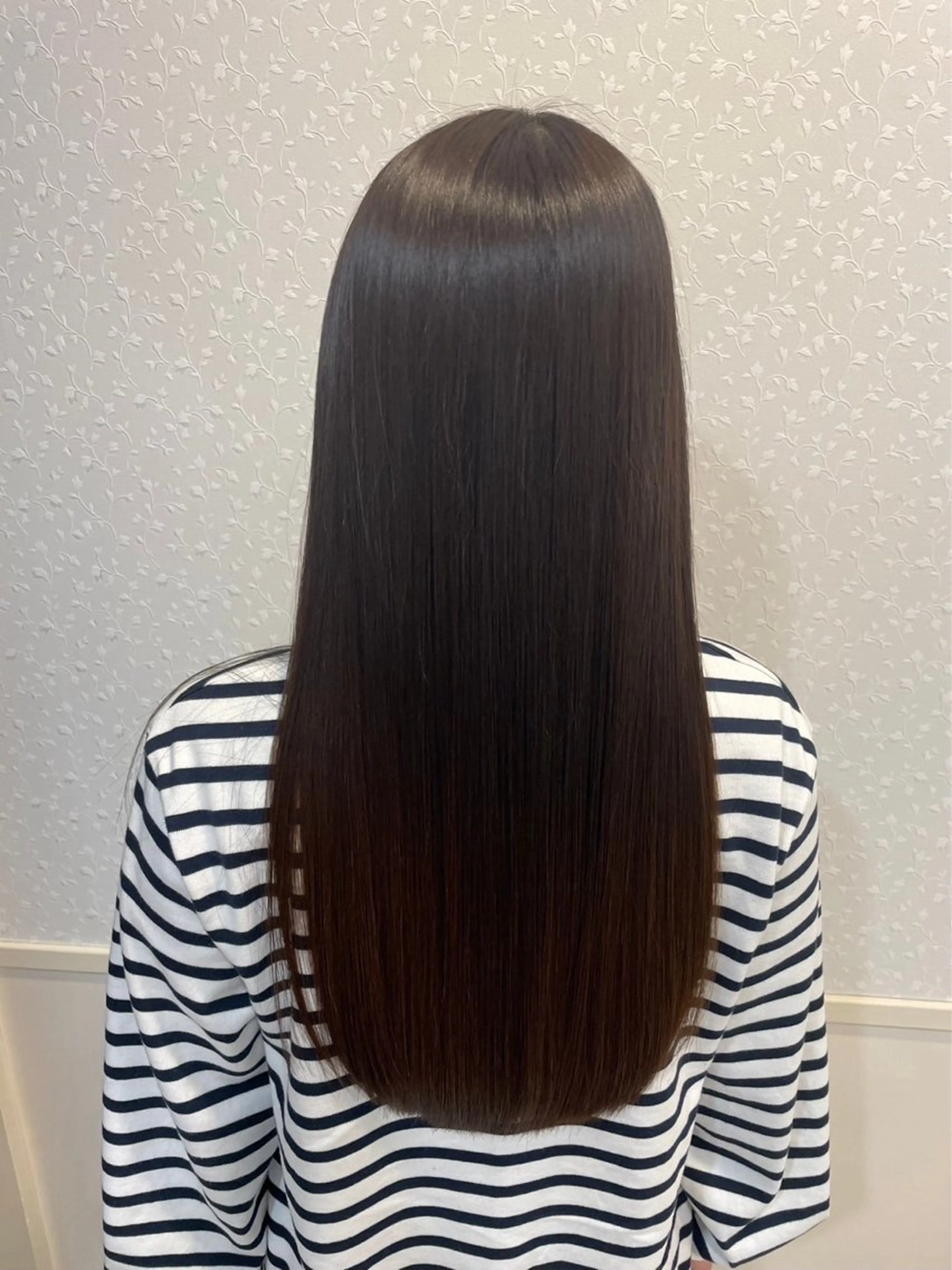 平日✨大人気✂️似合わせカット ✨+酸熱トリートメントシャンプー込み🧴の写真