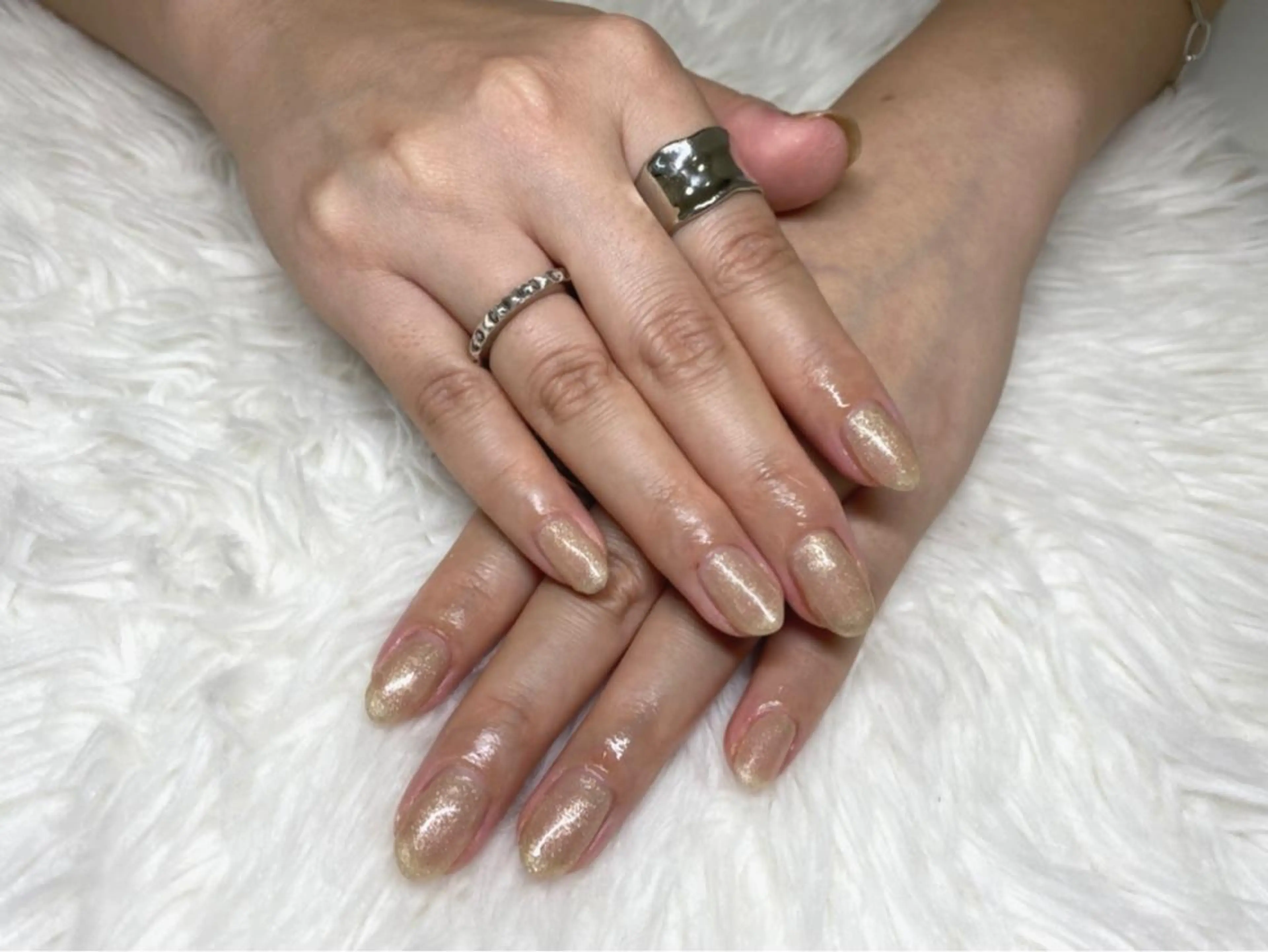 ネイル ゴールド ラメ(グリッター) ワンカラーネイル ViMORE あやのネイルデザイン