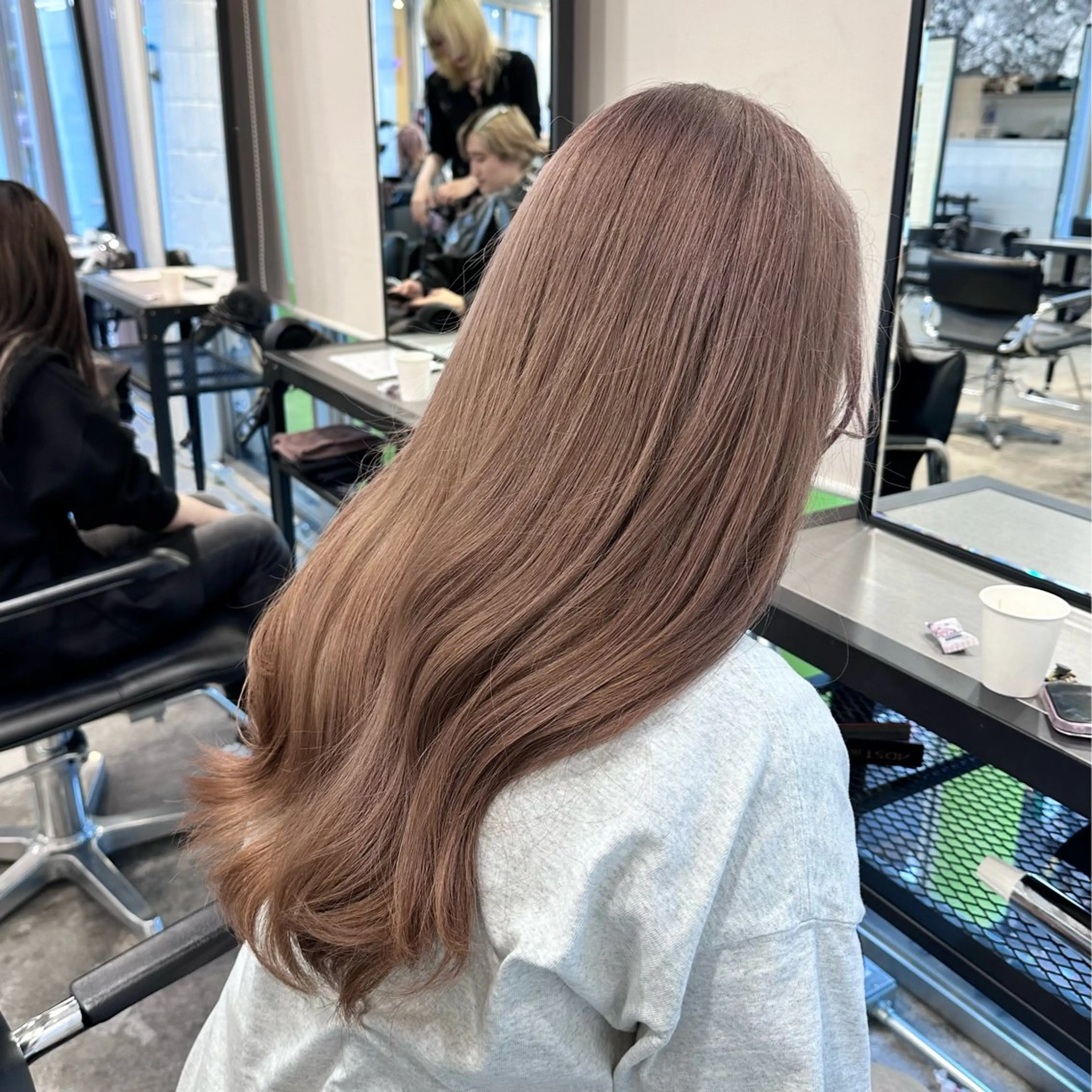 ロング カラー ヘアアレンジ ベージュカラー ミルクティーベージュ 🥀モテ暖色× エクステ🥀あかりのヘアスタイル