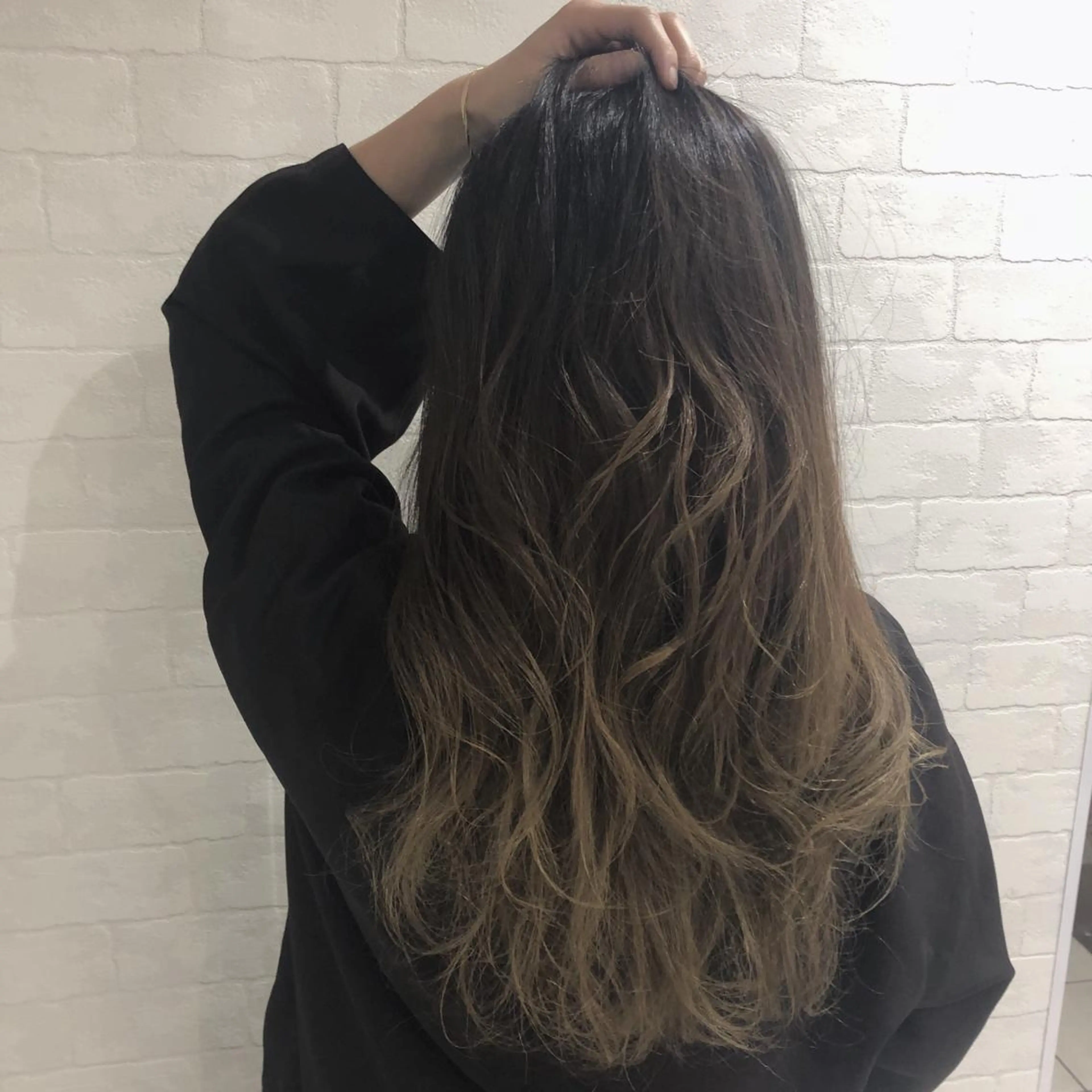 ロング カラー Lore Airl所属・畑山 紗耶佳のヘアスタイル