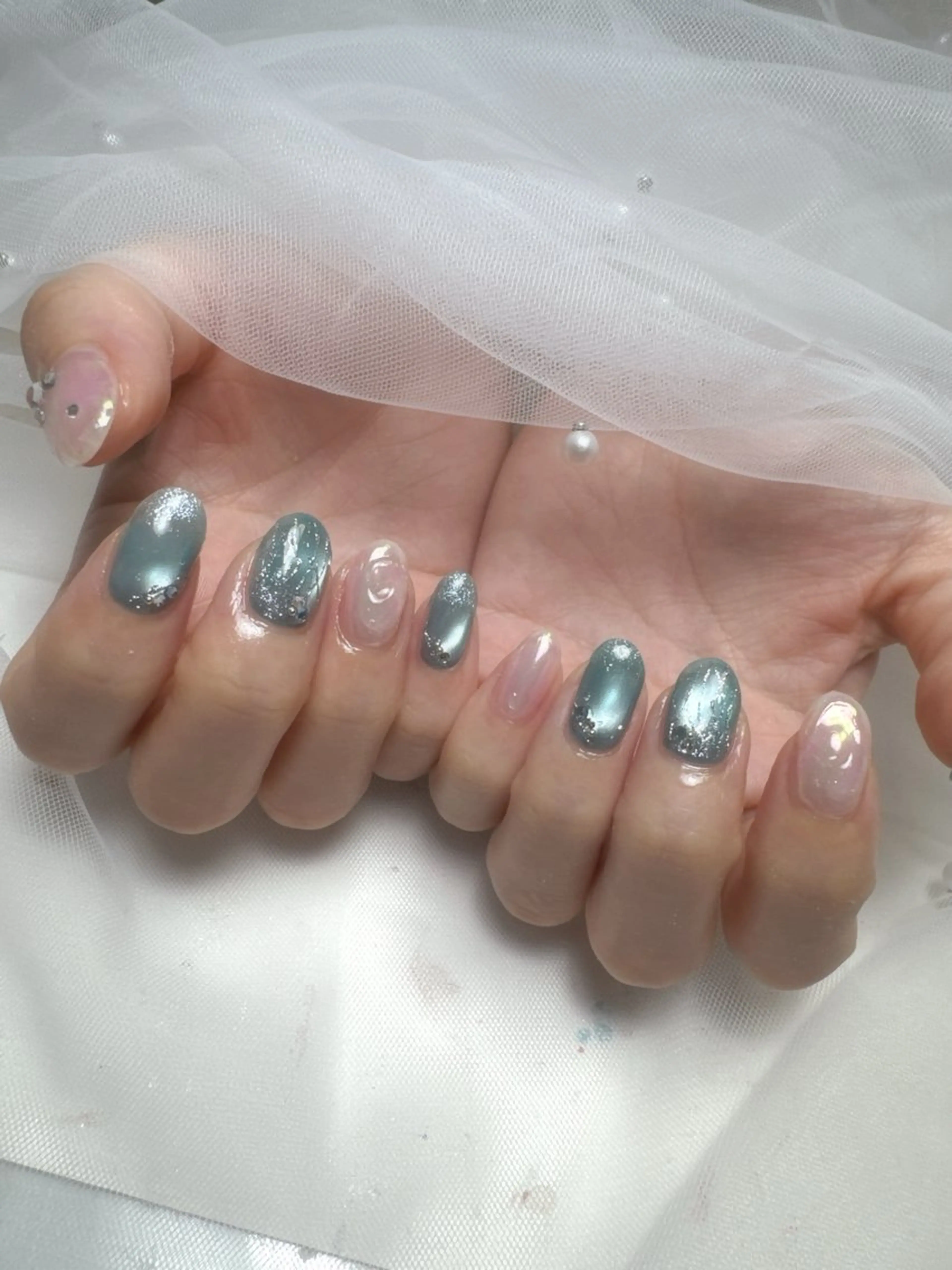 ネイル 持ち込み ハンドネイル Queeens nailのネイルデザイン