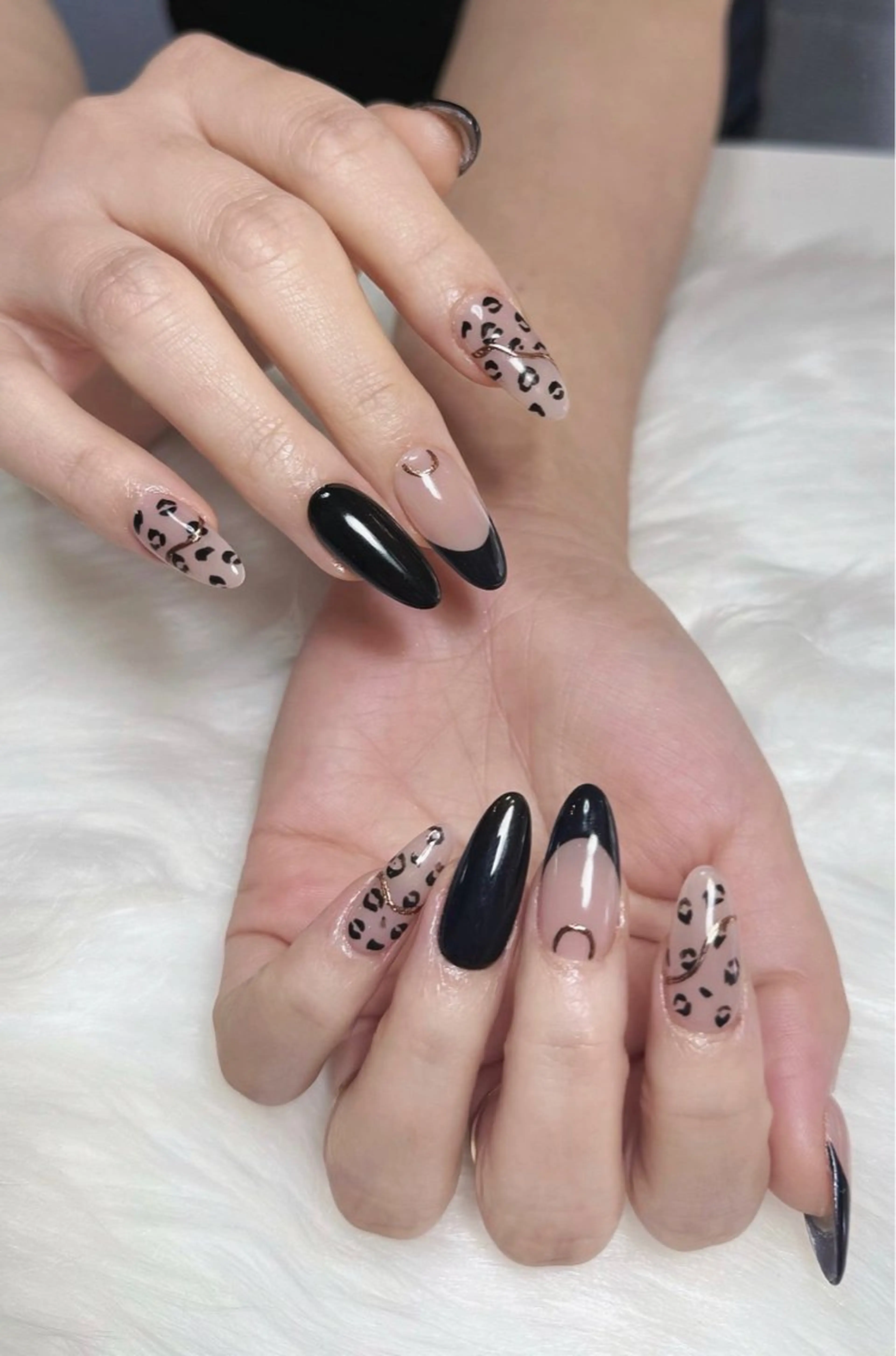 ネイル オーロラネイル チークネイル フットネイル フレンチネイル ジェルネイル ハンドネイル Nichi Nailsのネイルデザイン