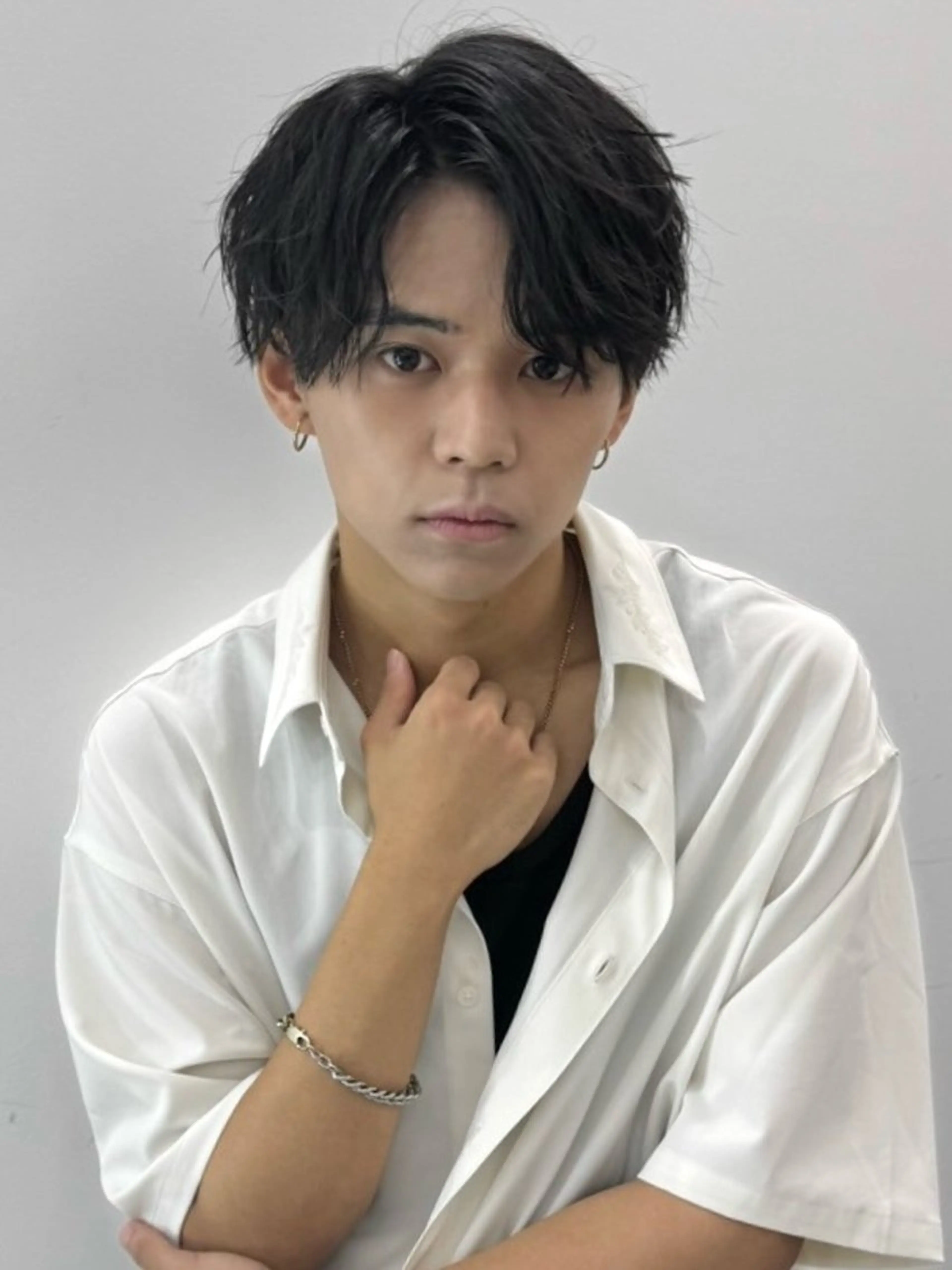 ミディアム 山中 瞬のヘアスタイル