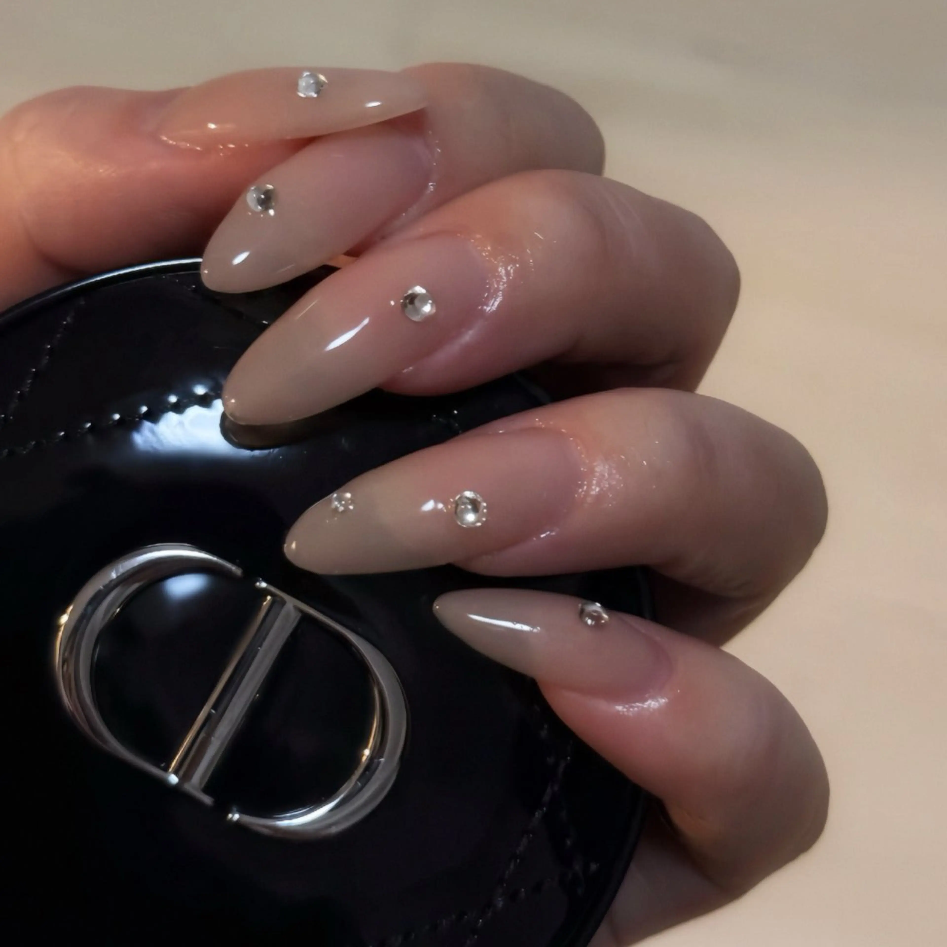 ネイル éclat ⸝꙳.⋆ 栄｜久屋大通のネイルデザイン