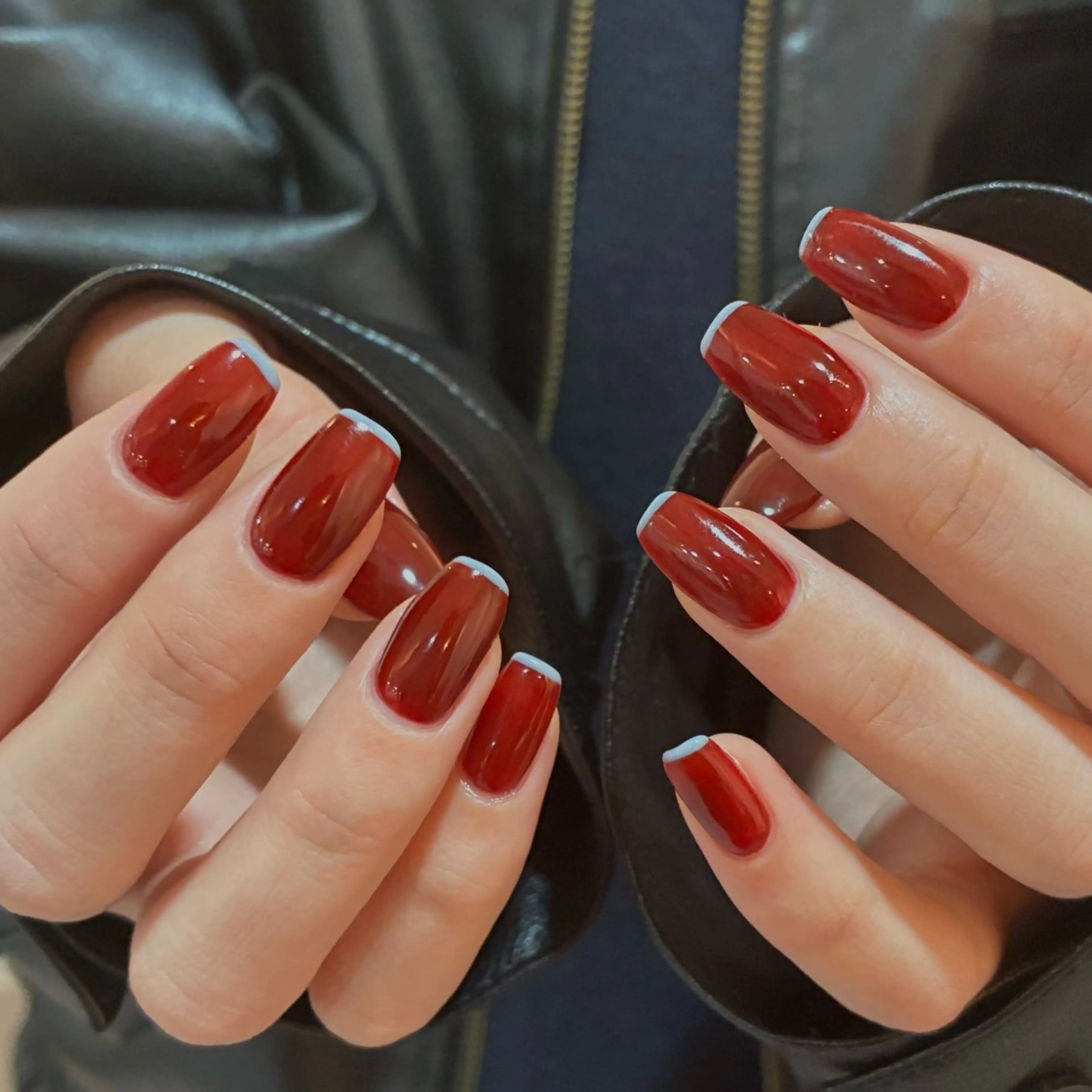 ネイル ブルー フレンチネイル ハンドネイル tiffin Sanaのネイルデザイン