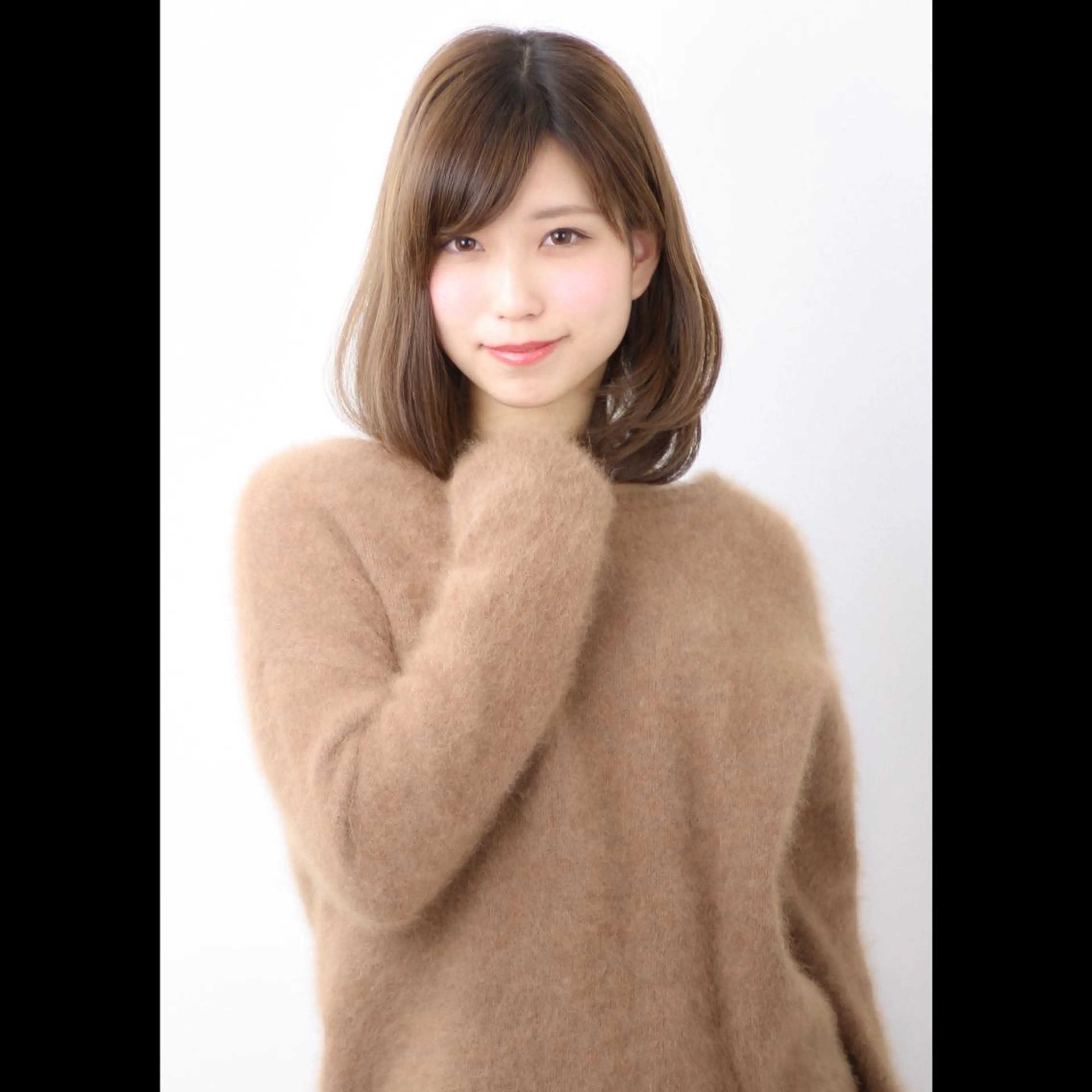 ミディアム ボブ 森 海のヘアスタイル