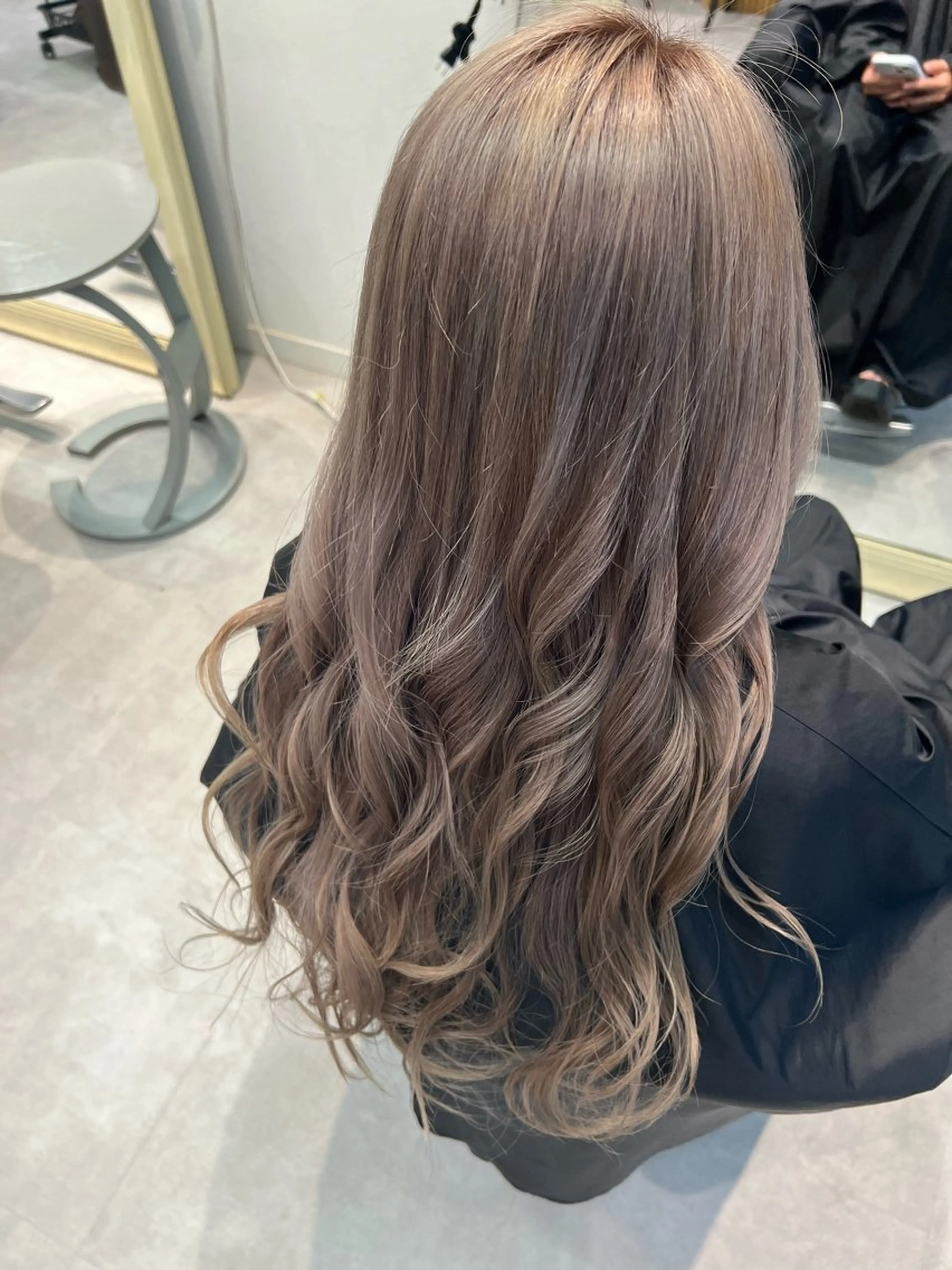 ロング カラー ヘアカラー 晶／艶髪カラー ／トリートメントのヘアスタイル