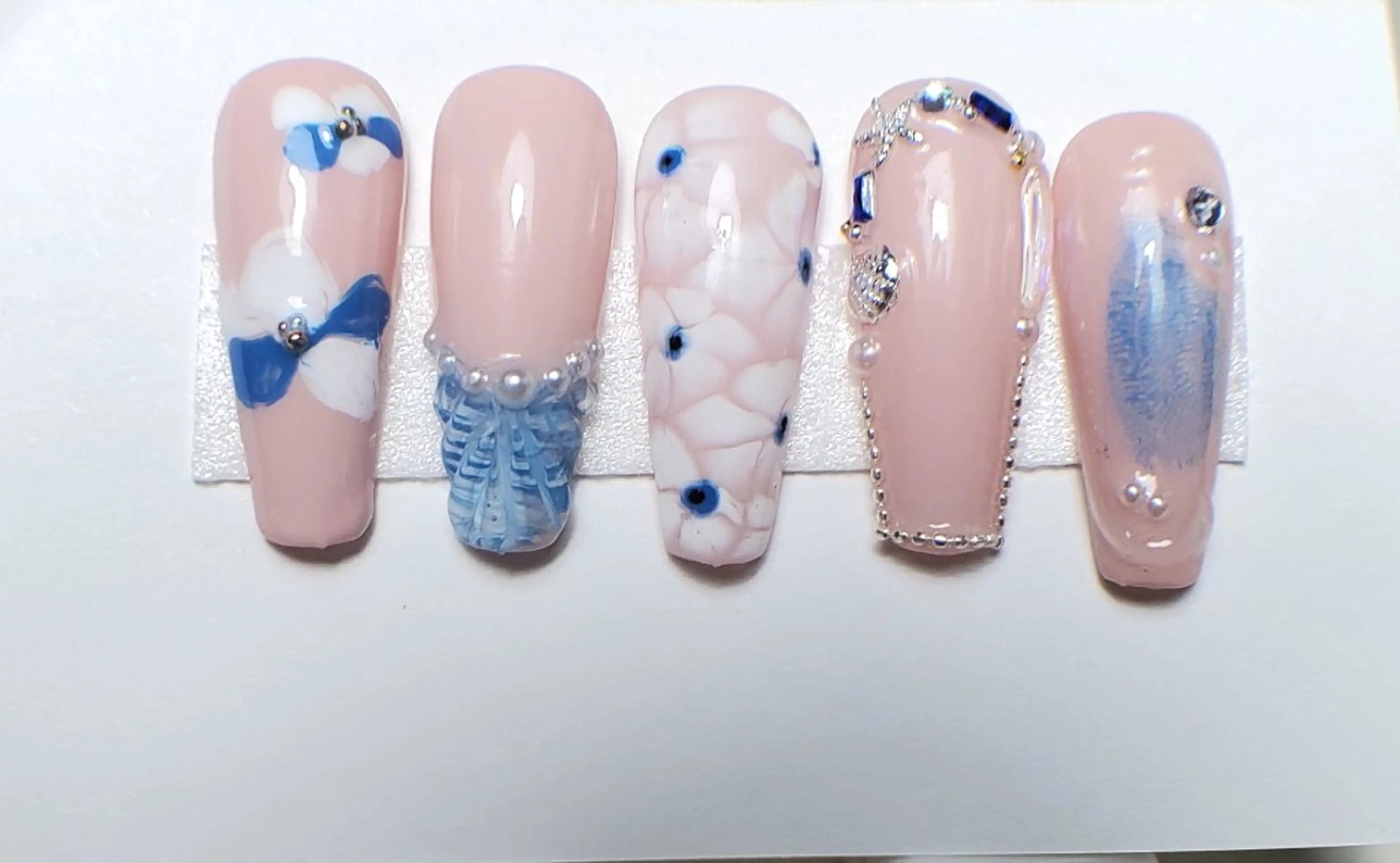 ネイル ハンドネイル アンドレア 名古屋のネイルデザイン