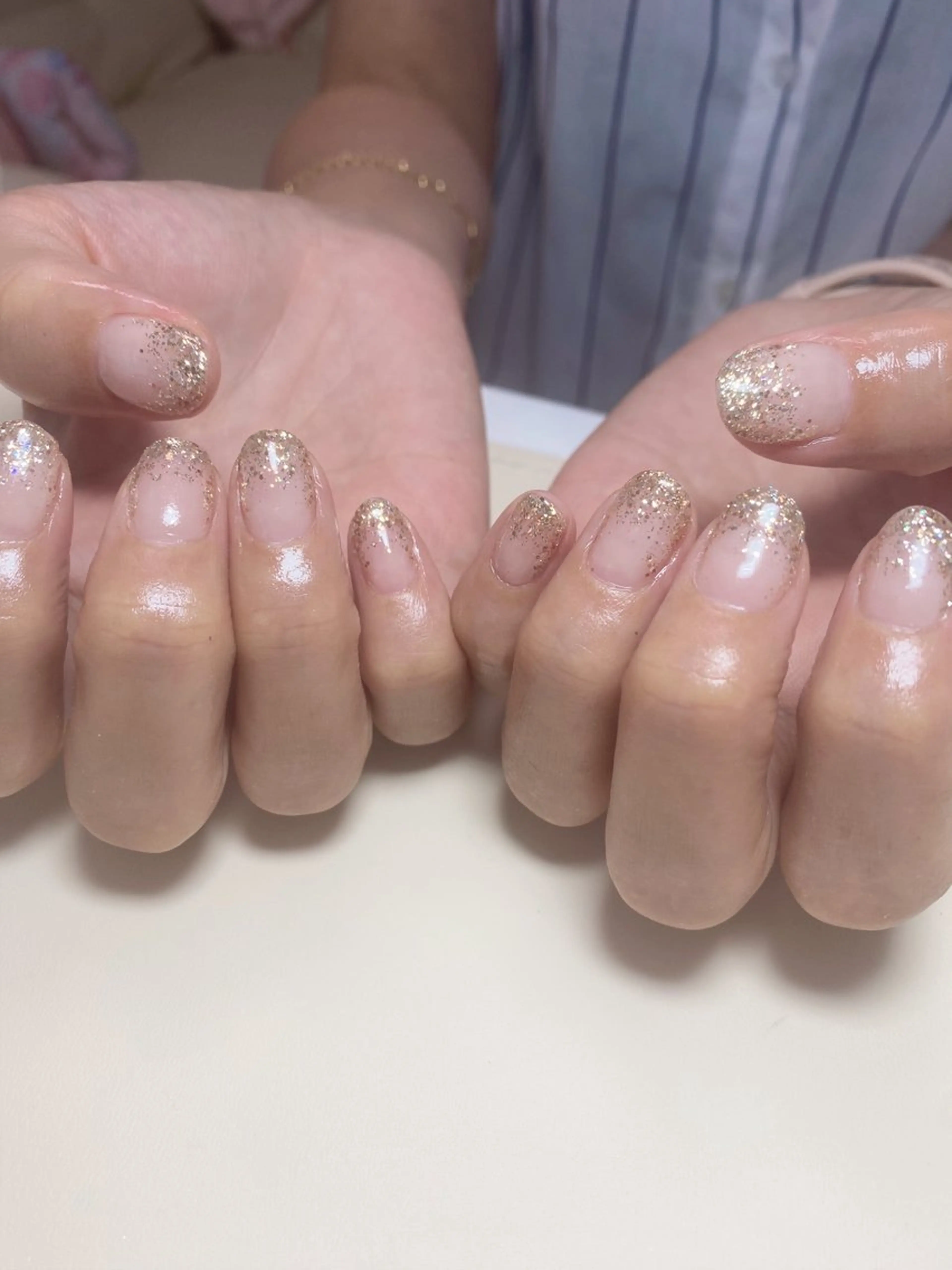 ネイル ゴールド ラメ(グリッター) ラメグラデーション ハンドネイル Nail Salon K 🧸美爪育成のネイルデザイン