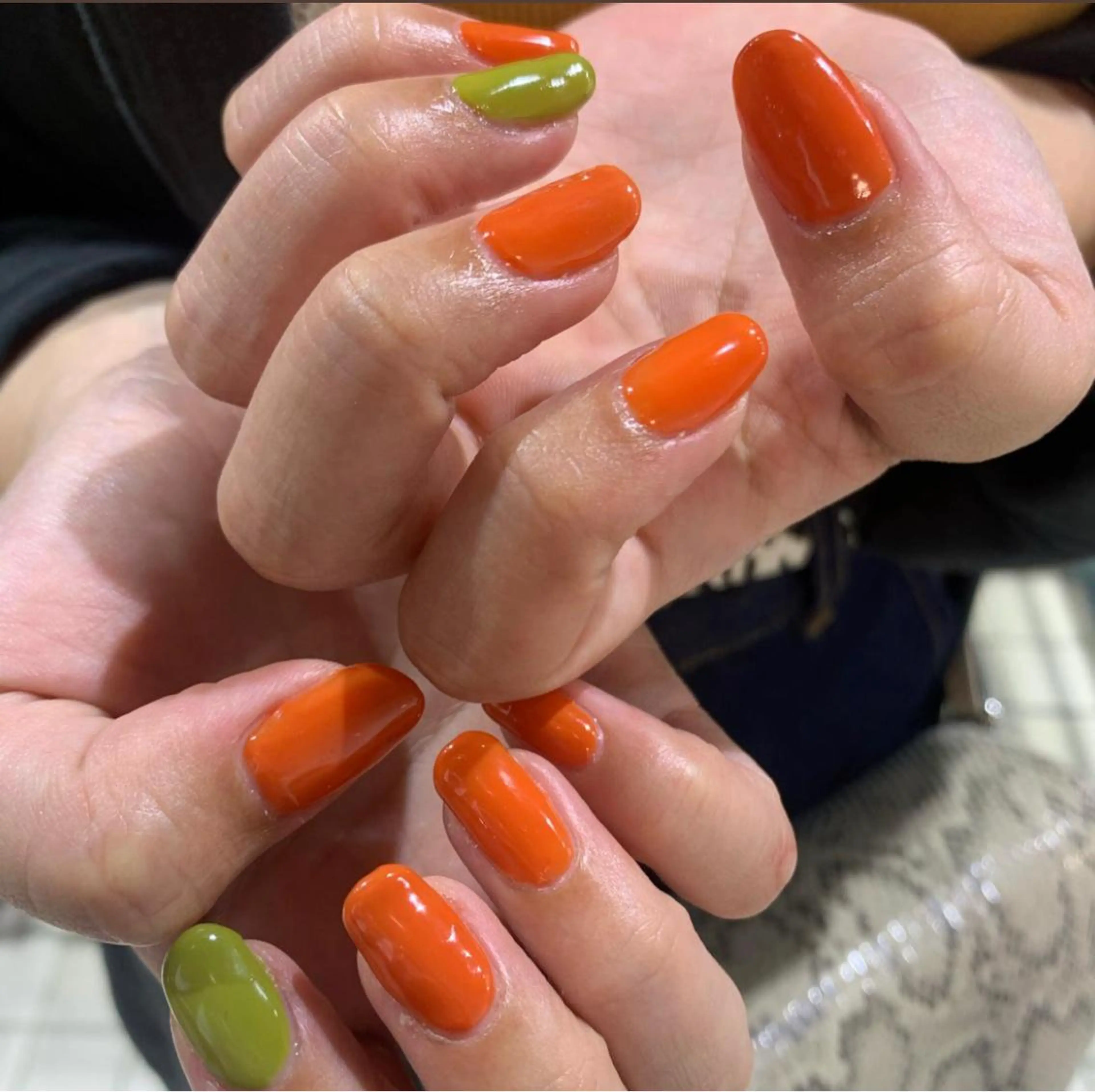 ネイル ワンカラーネイル ハンドネイル 韓国ヘア🦋 MIYUのヘアスタイル