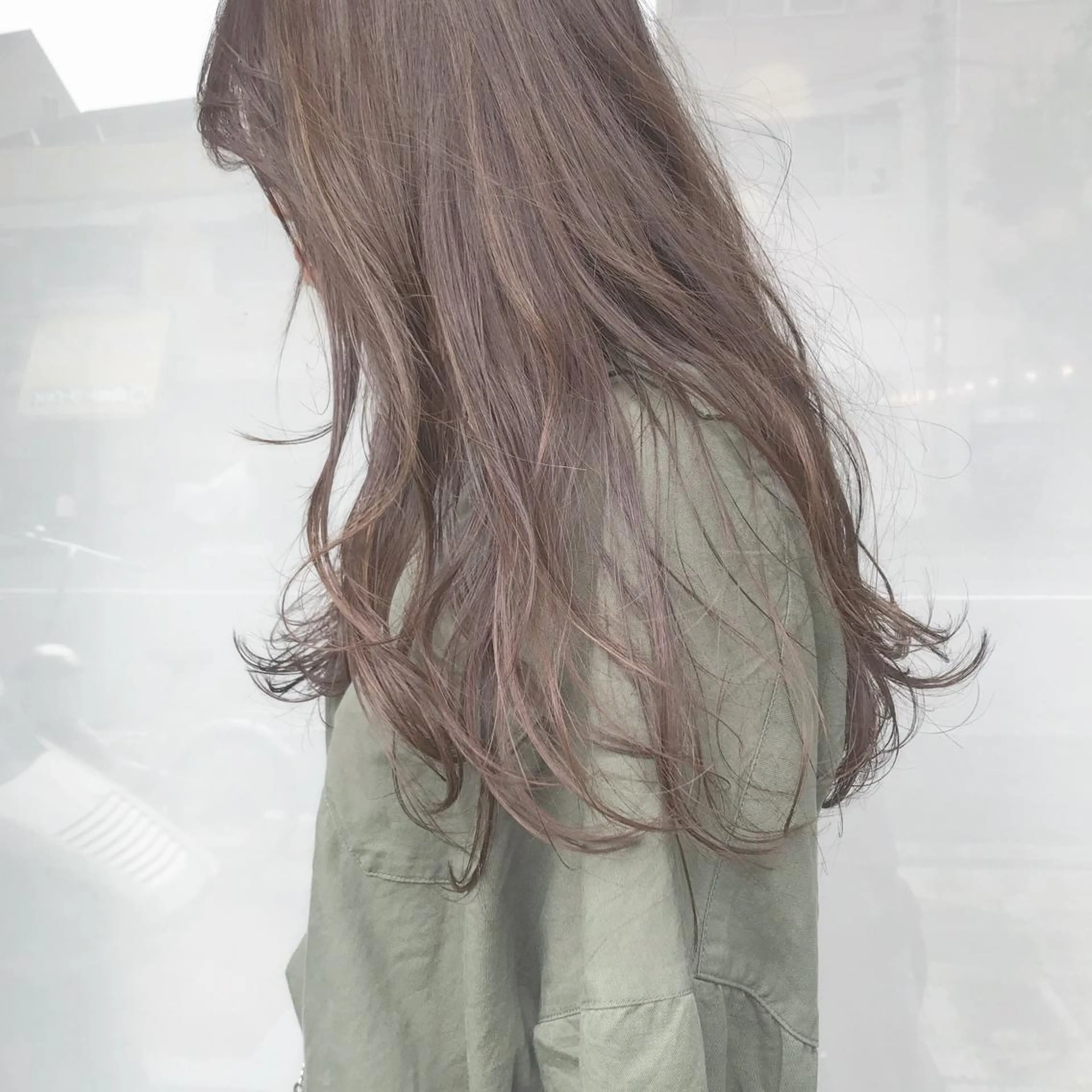 ロング カラー ヘアアレンジ ハイライトカラー ハイライト カット ヘアカラー トリートメント Kawaguchi Arisaのヘアスタイル