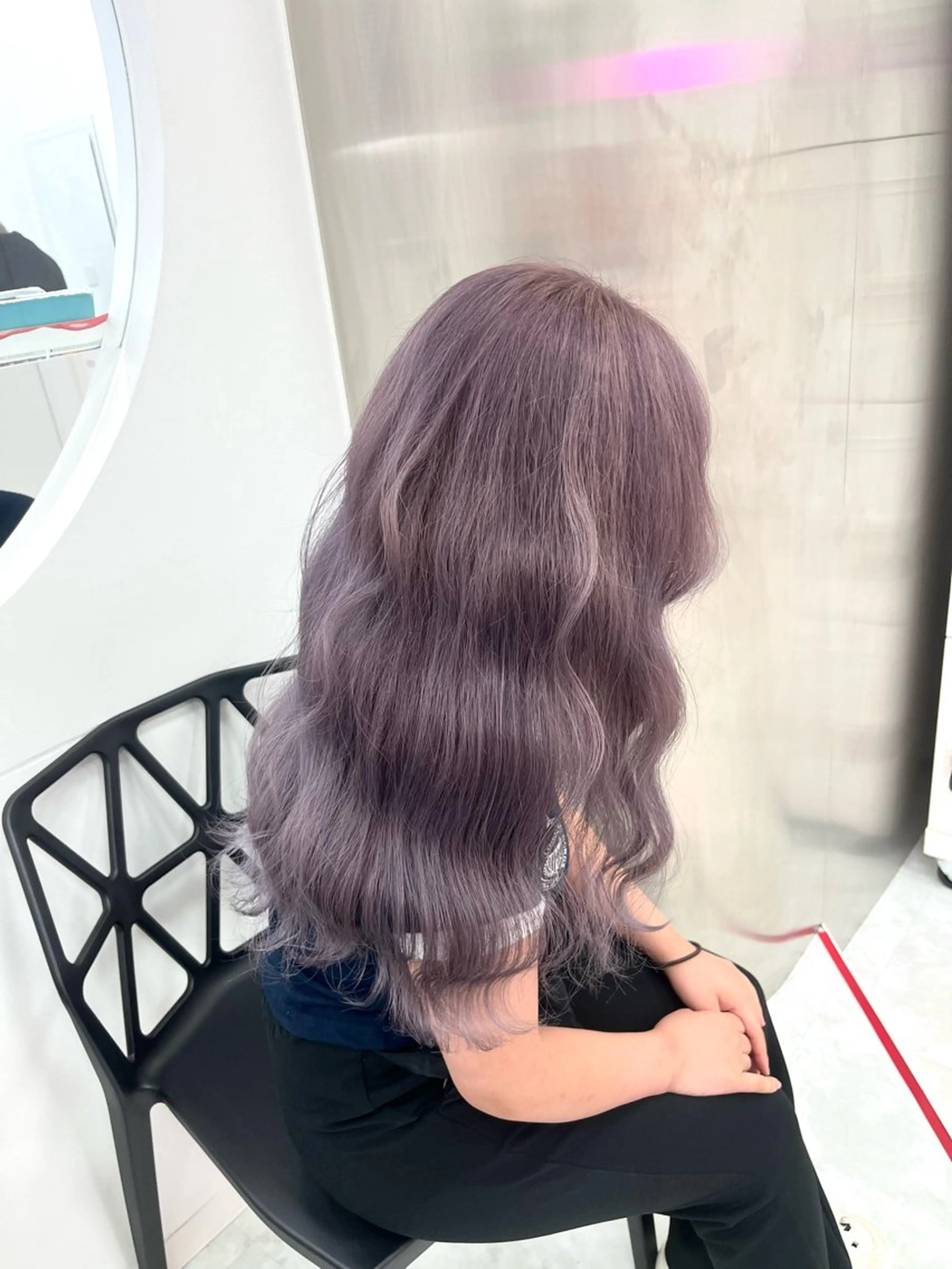 ロング カラー ヘアカラー トリートメント ヘッドスパ ヘアセット ❤︎ワンホンガーリー なハイトーンヘア❤︎のヘアスタイル