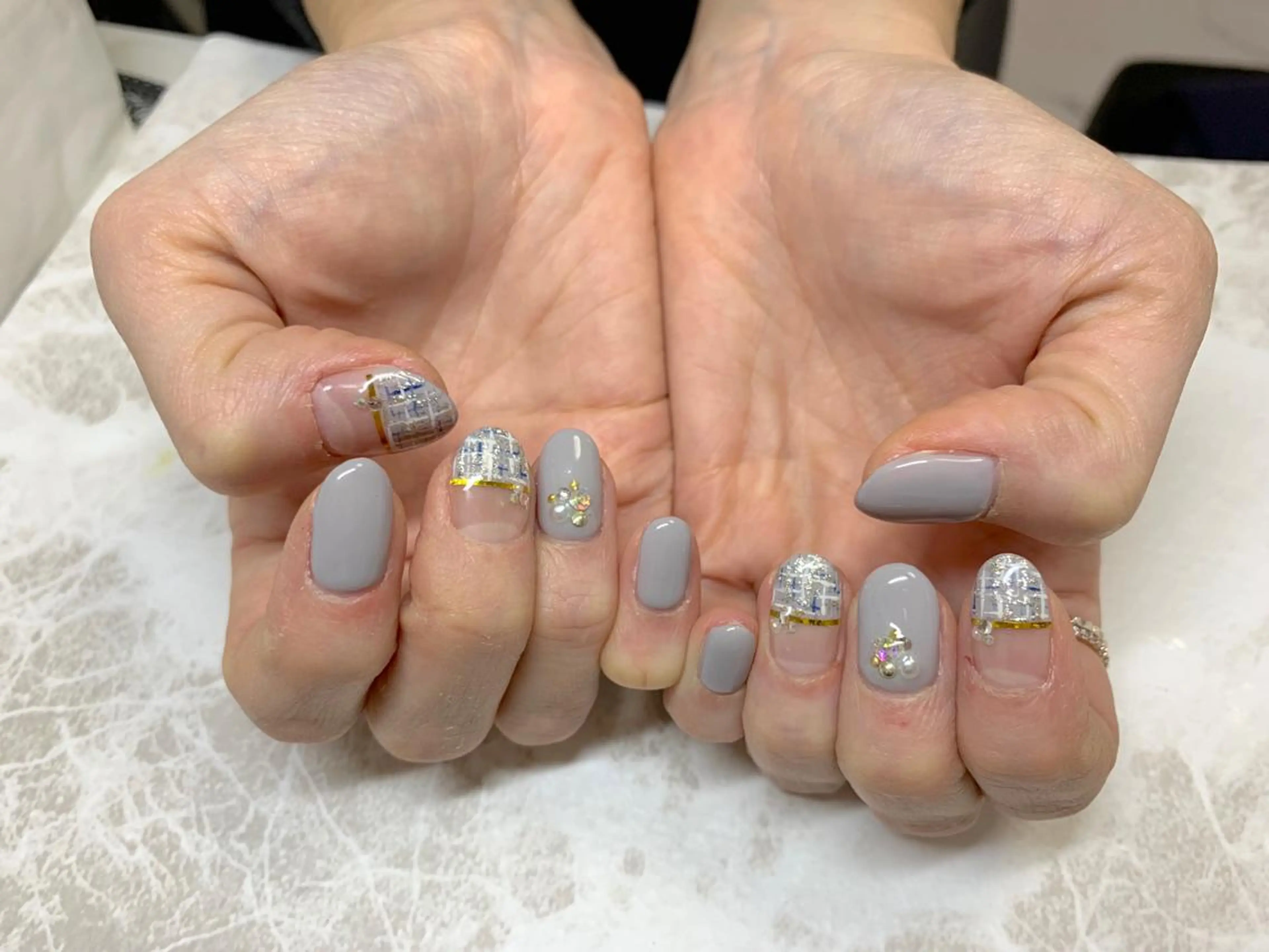 ネイル ネイビー ツイードネイル LULU LIMAのネイルデザイン