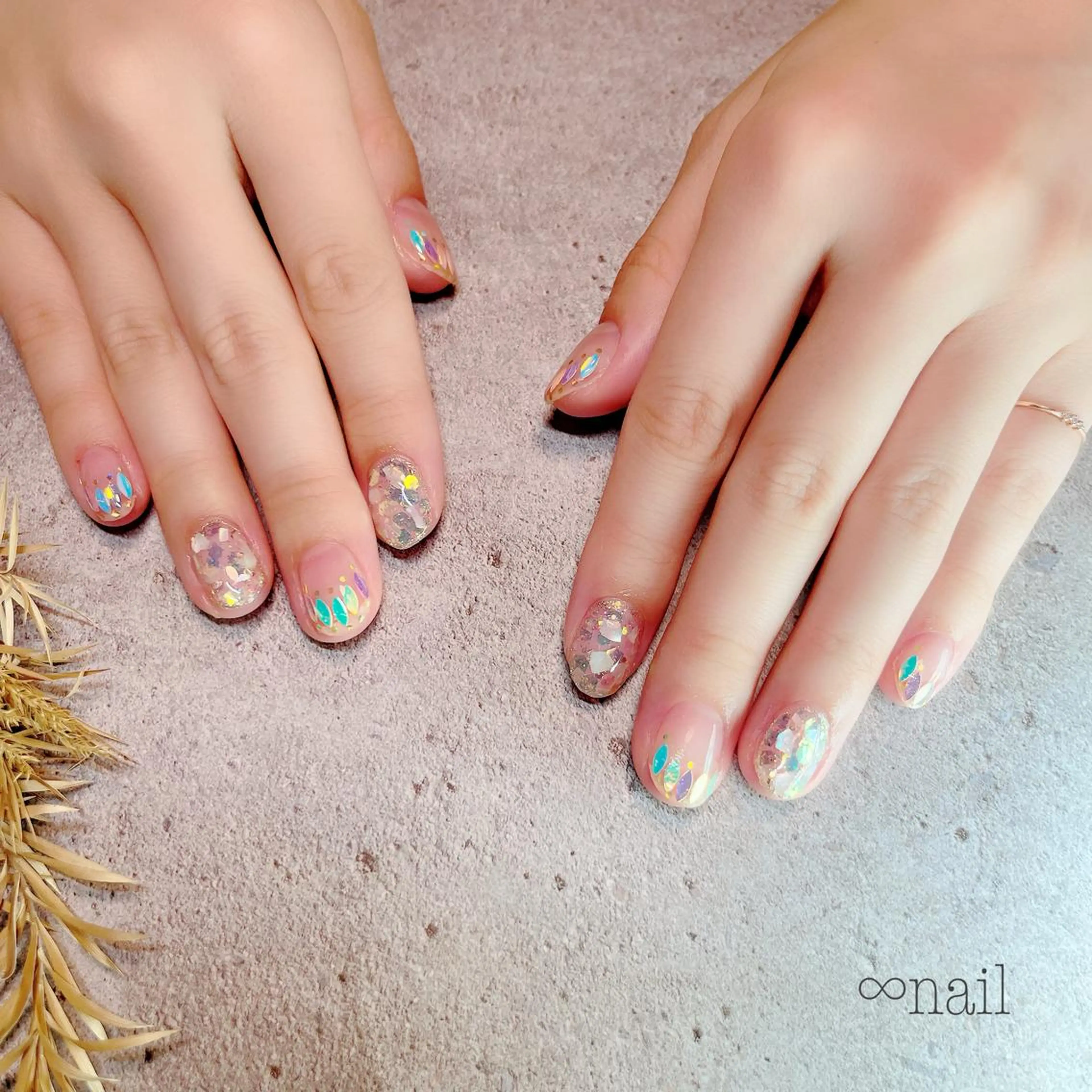 ネイル アートネイル ジェルネイル キラキラネイル オフィスネイル パラジェル ♾nail 恵美のマツエク・マツパデザイン