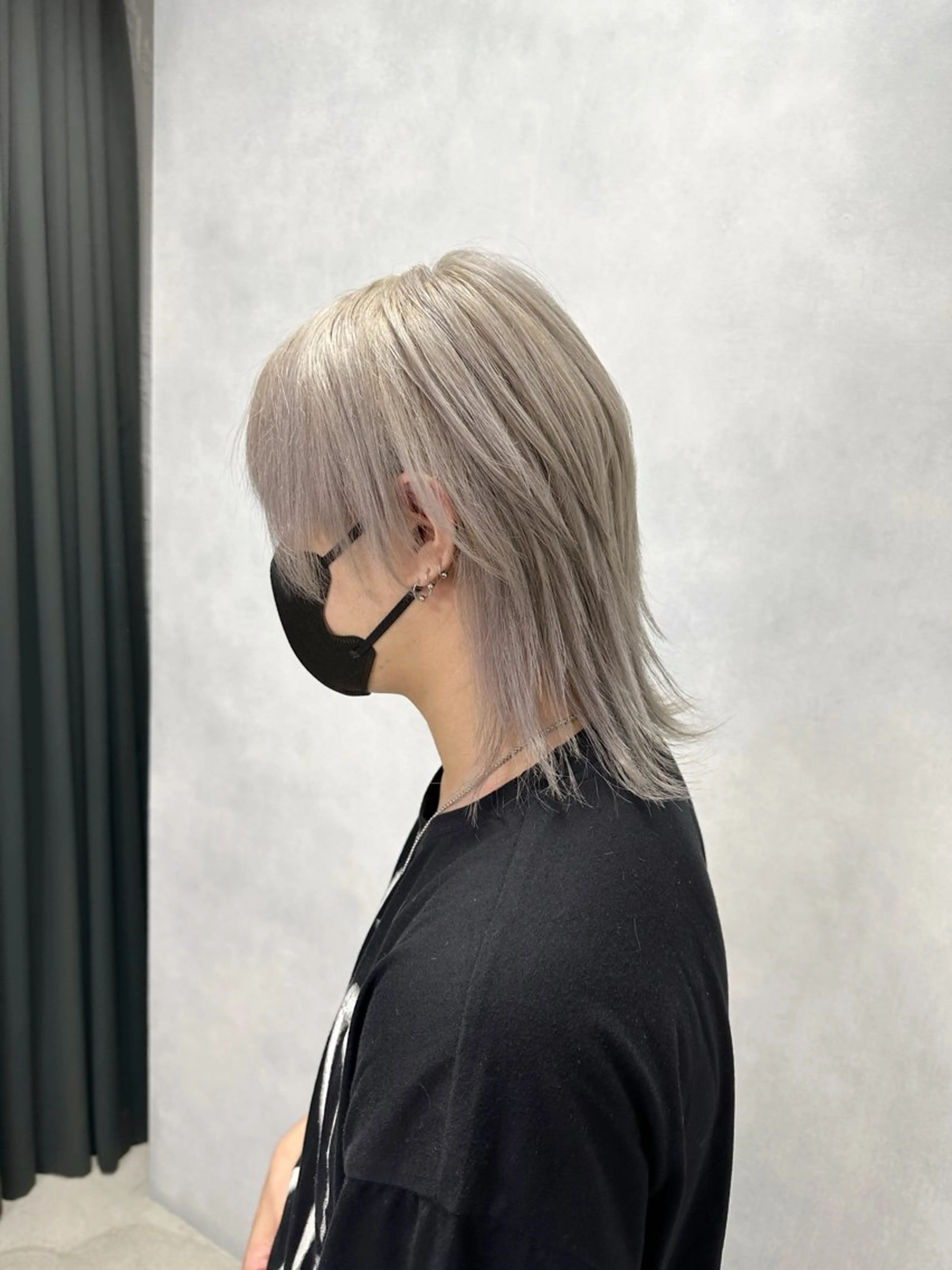 ミディアム カラー ベージュカラー ブリーチ ケアブリーチ ダブルカラー ハイトーンカラー カット ヘアカラー レイヤーブリーチ特化 ホワイト専門/岸のヘアスタイル