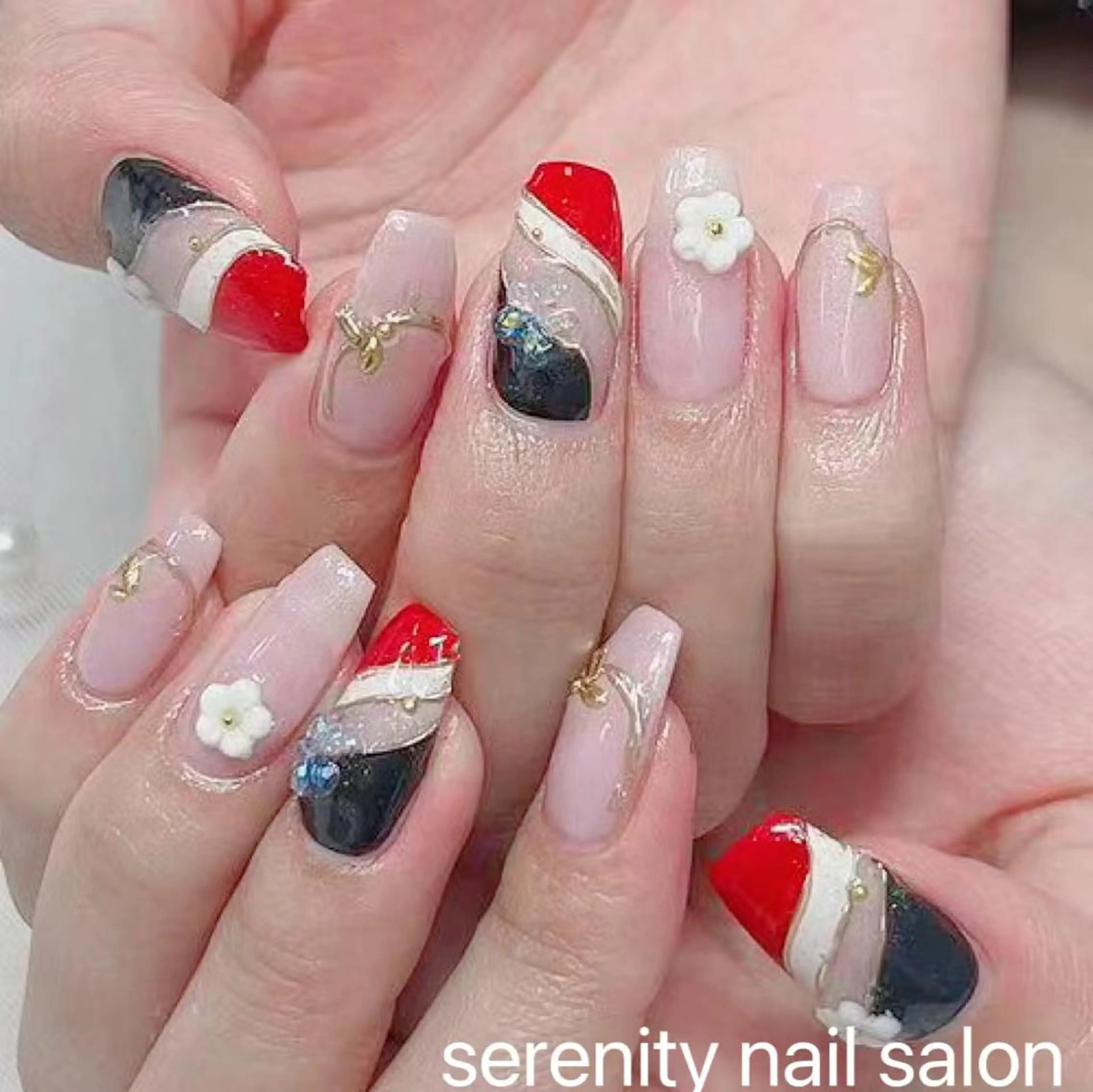 ネイル ハンドネイル ハンドケア ✨Serenity Nail salonのネイルデザイン