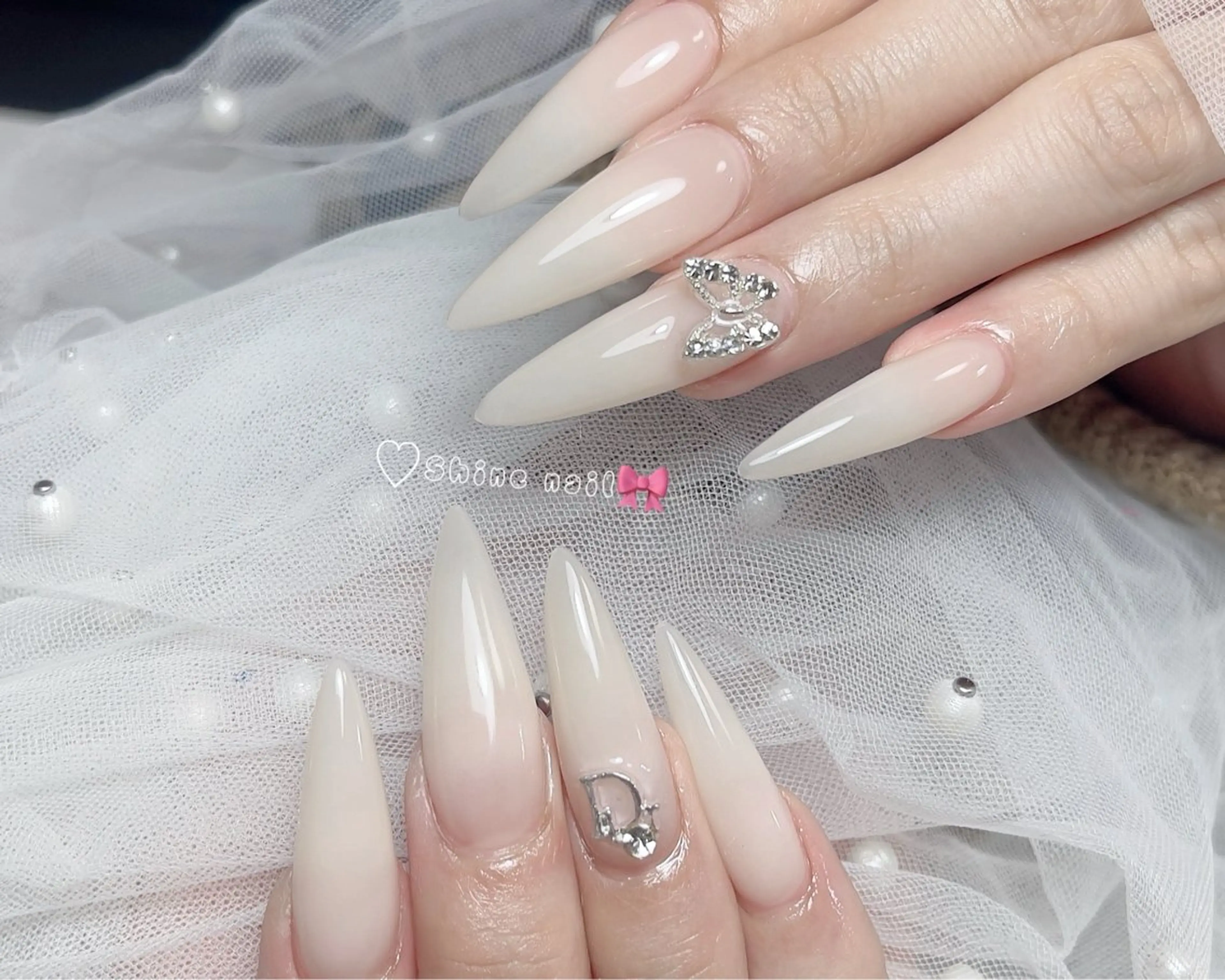 ネイル 〜Shine Nail〜【サイナネイル】パラジェル／ 長さだし／持ち込み／ワンホン／フィルイン所属・shine 🎀 長さだし&デザインのネイルデザイン