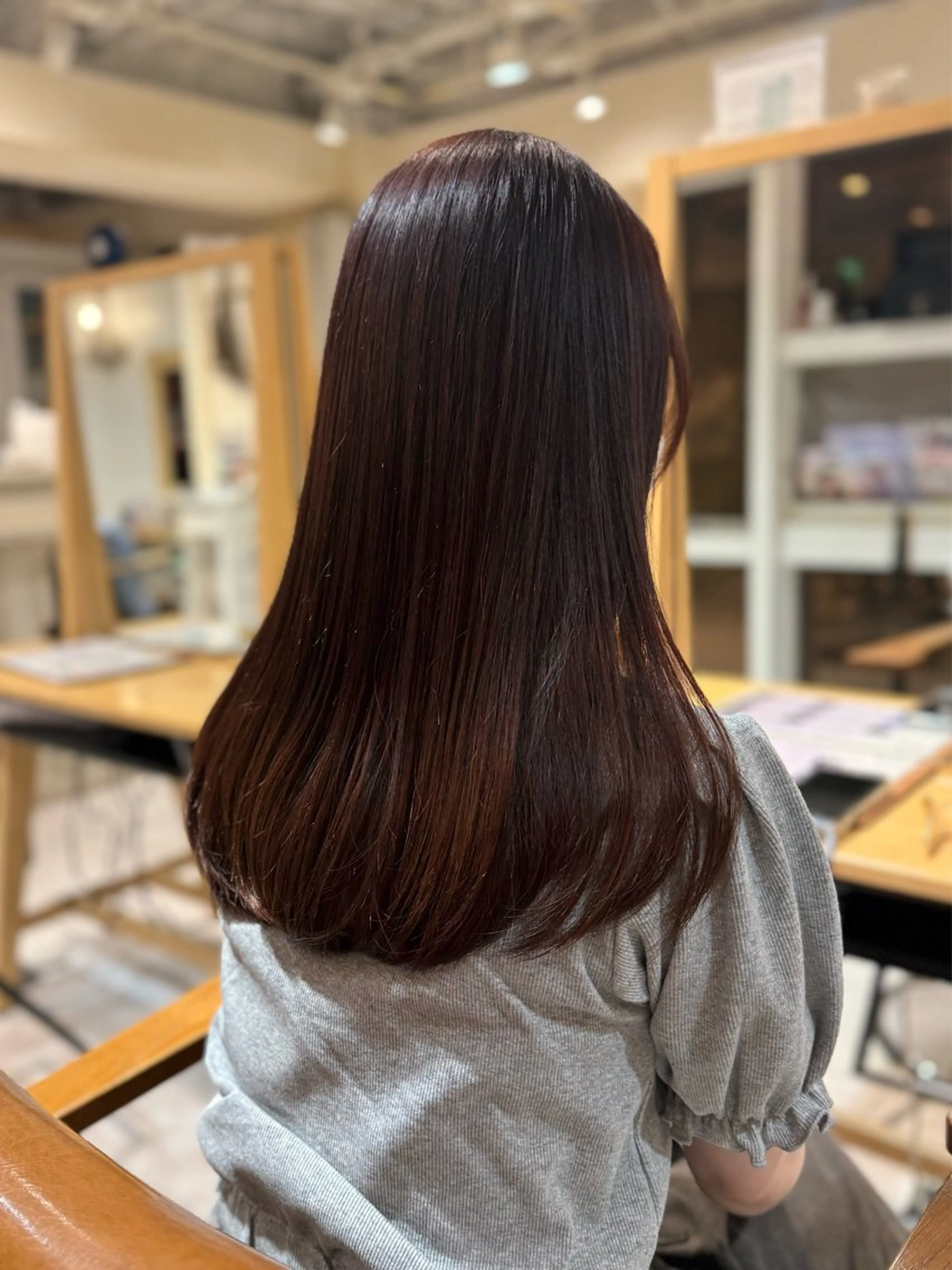 セミロング ピンクブラウン ヘアカラー 山口 ななみのヘアスタイル