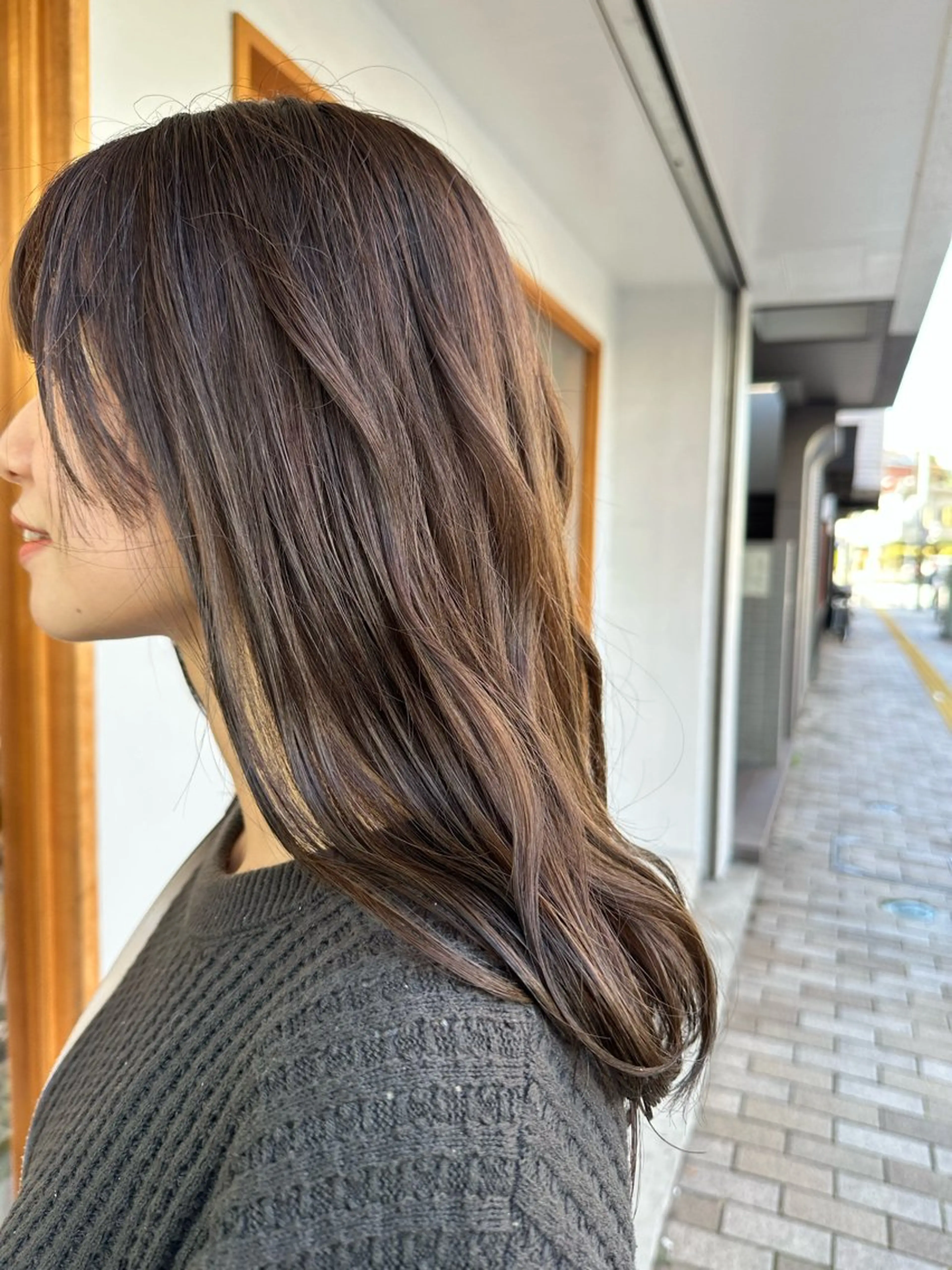 ロング カラー ベージュカラー ミルキーベージュ カット ヘアカラー トリートメント 特殊カラー特化 ✂️SHIAN フジのヘアスタイル