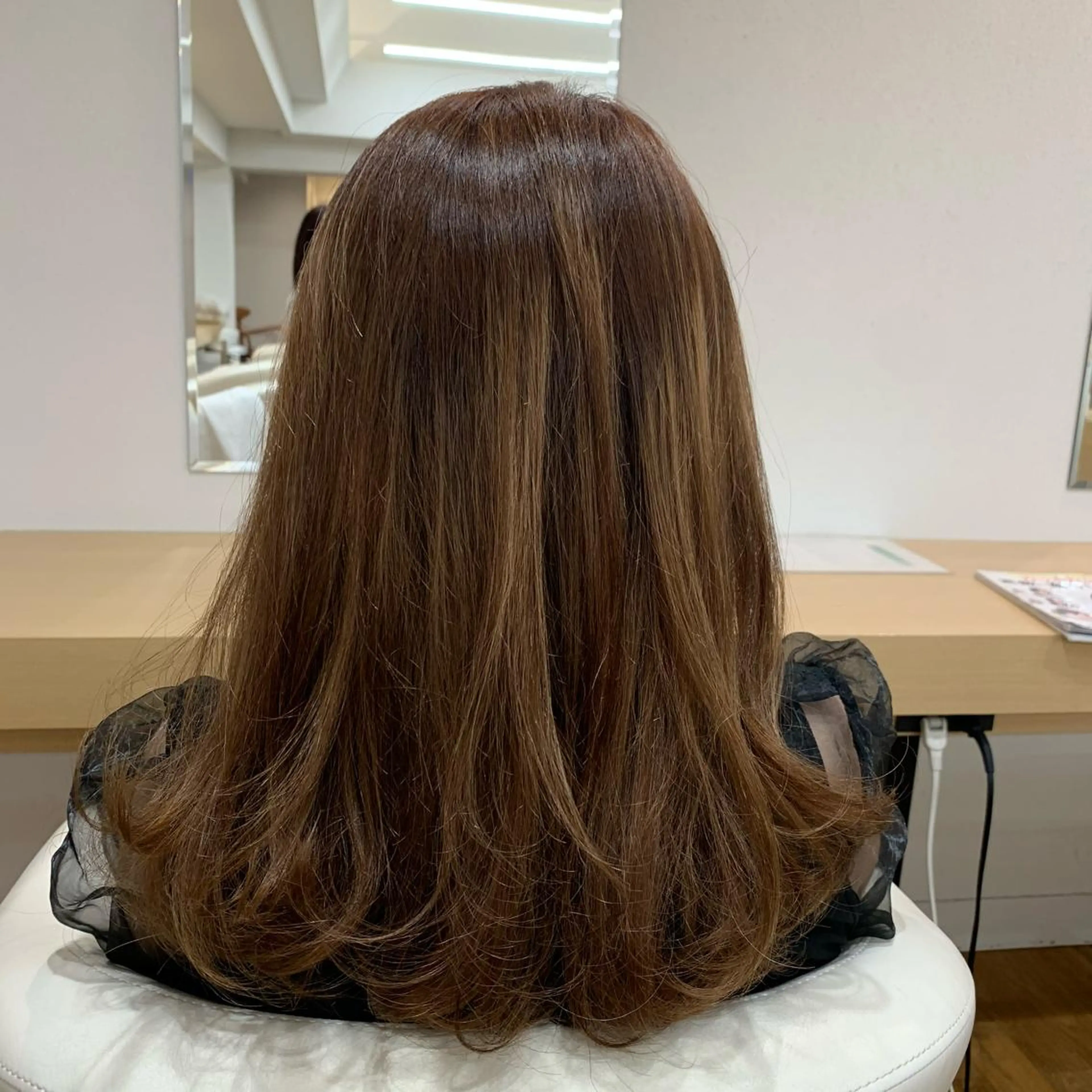 セミロング 大谷 菜月のヘアスタイル