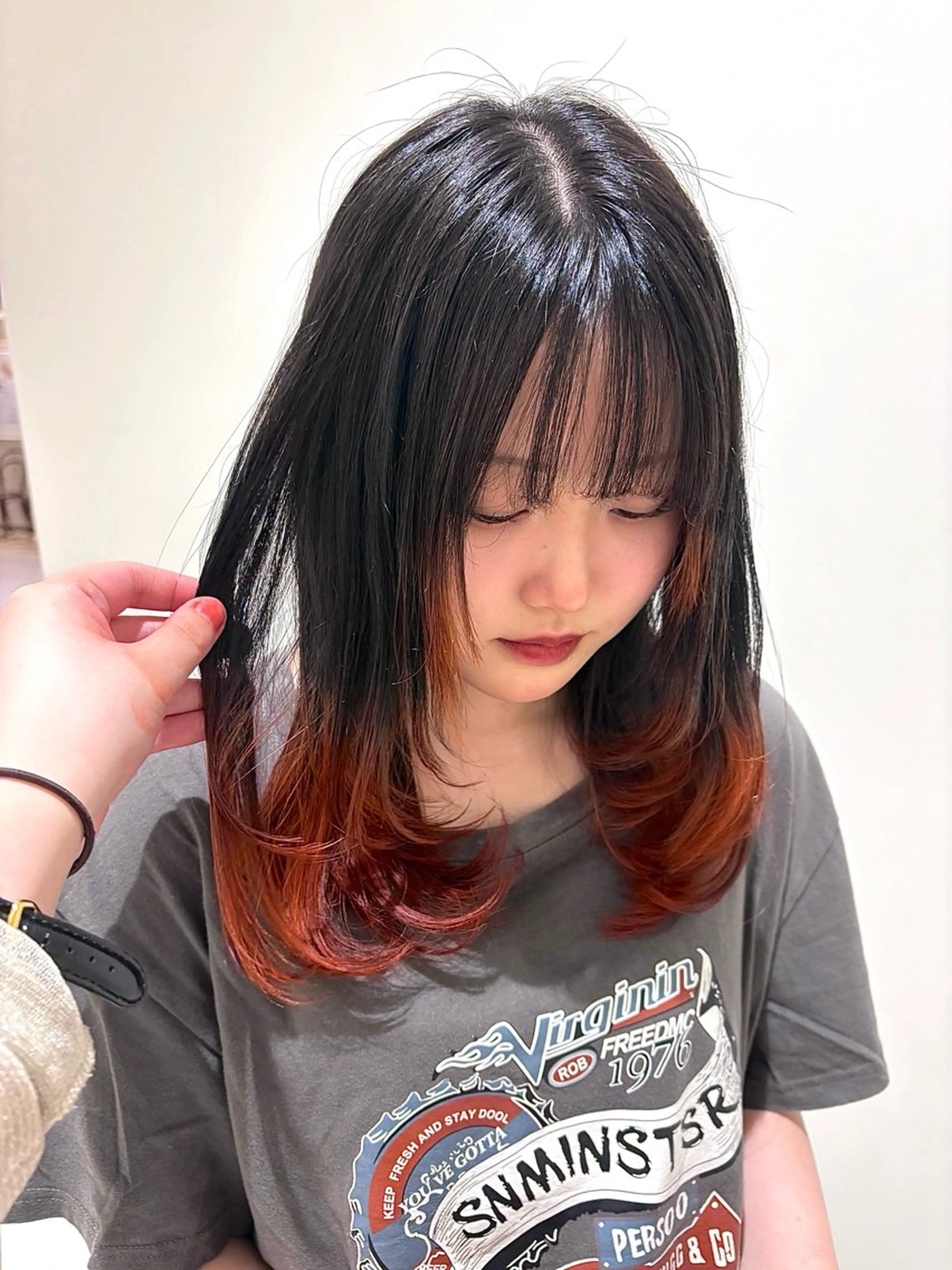 セミロング カラー 💗暖色/ブリーチ/ レイヤー/横浜/メイのヘアスタイル