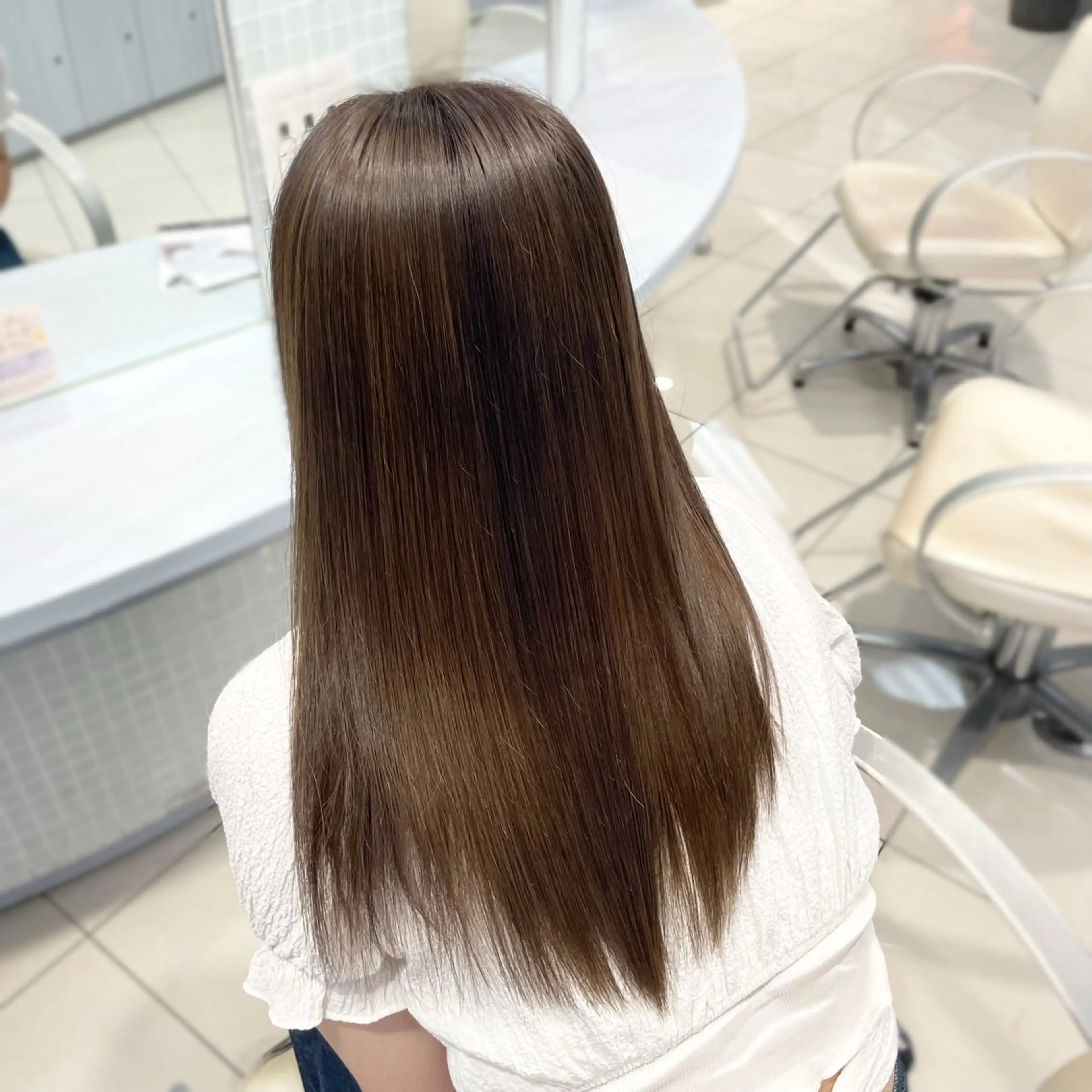 セミロング カラー 透明感カラー 艶カラー/縮毛矯正 /𝐒𝐚𝐤𝐢のヘアスタイル